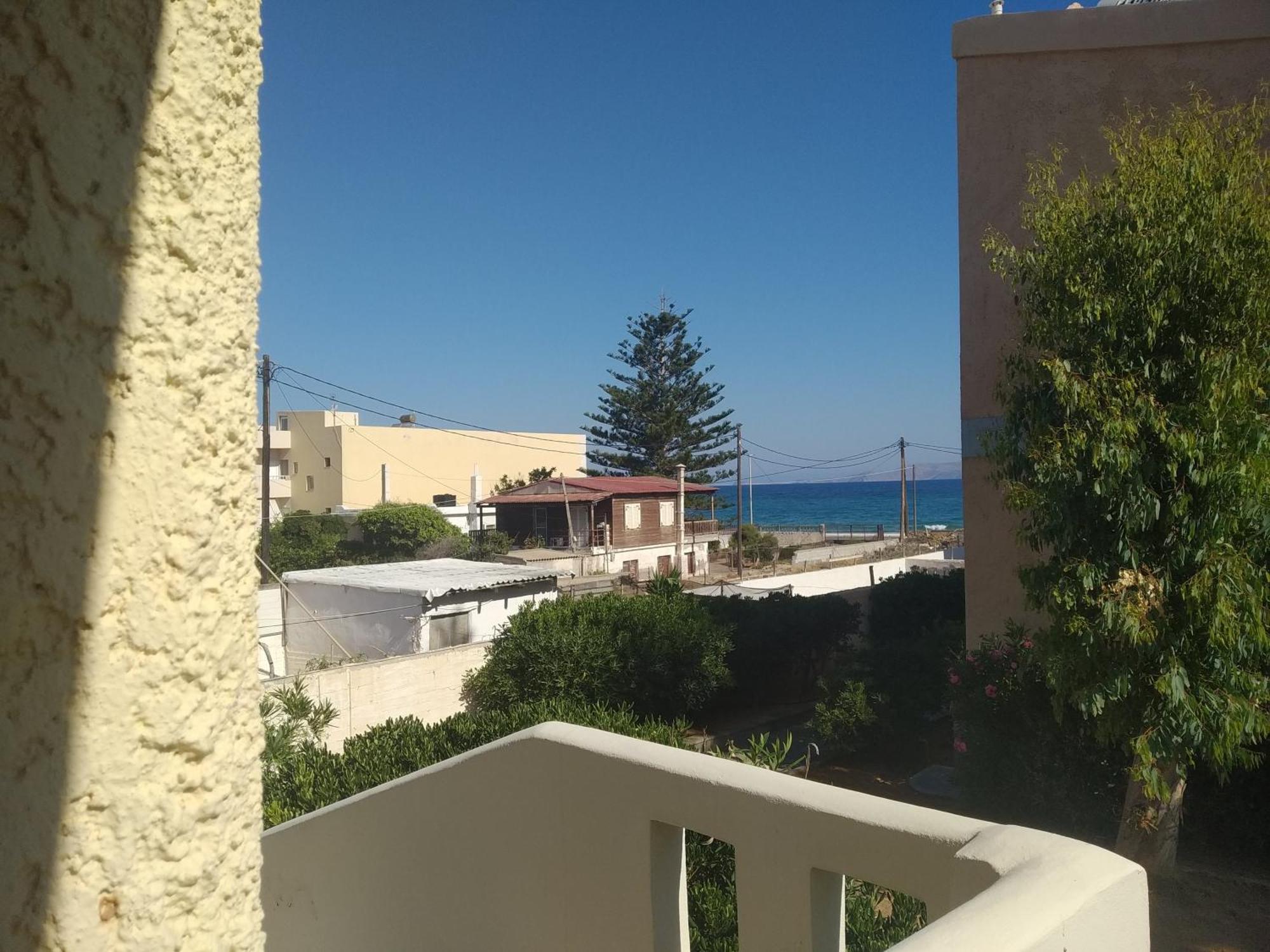 Niros Beachfront * Kokkini Hani