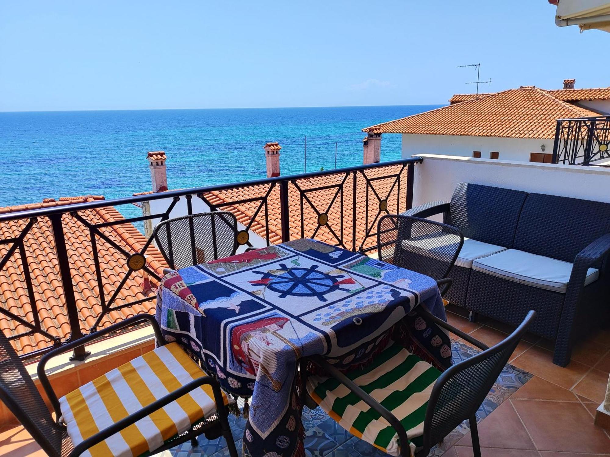 Navy Blue Apartment Nea Skioni
