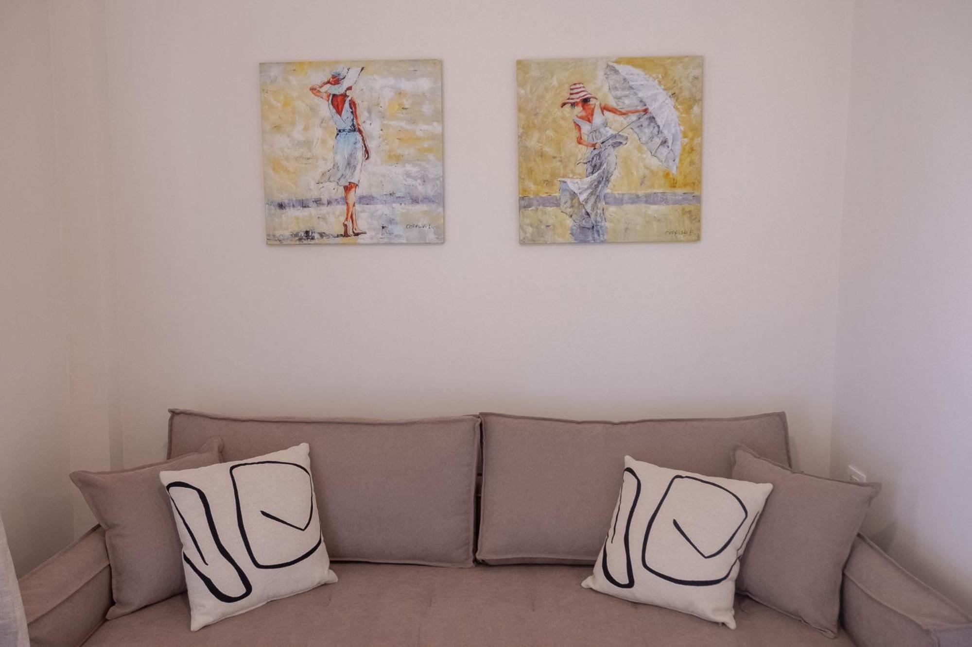 Apartment Rousis Studios