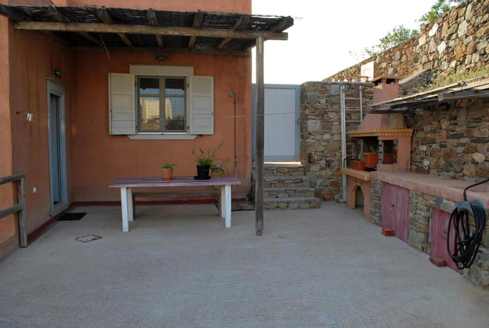 Phaedra's House * Vari (Syros)