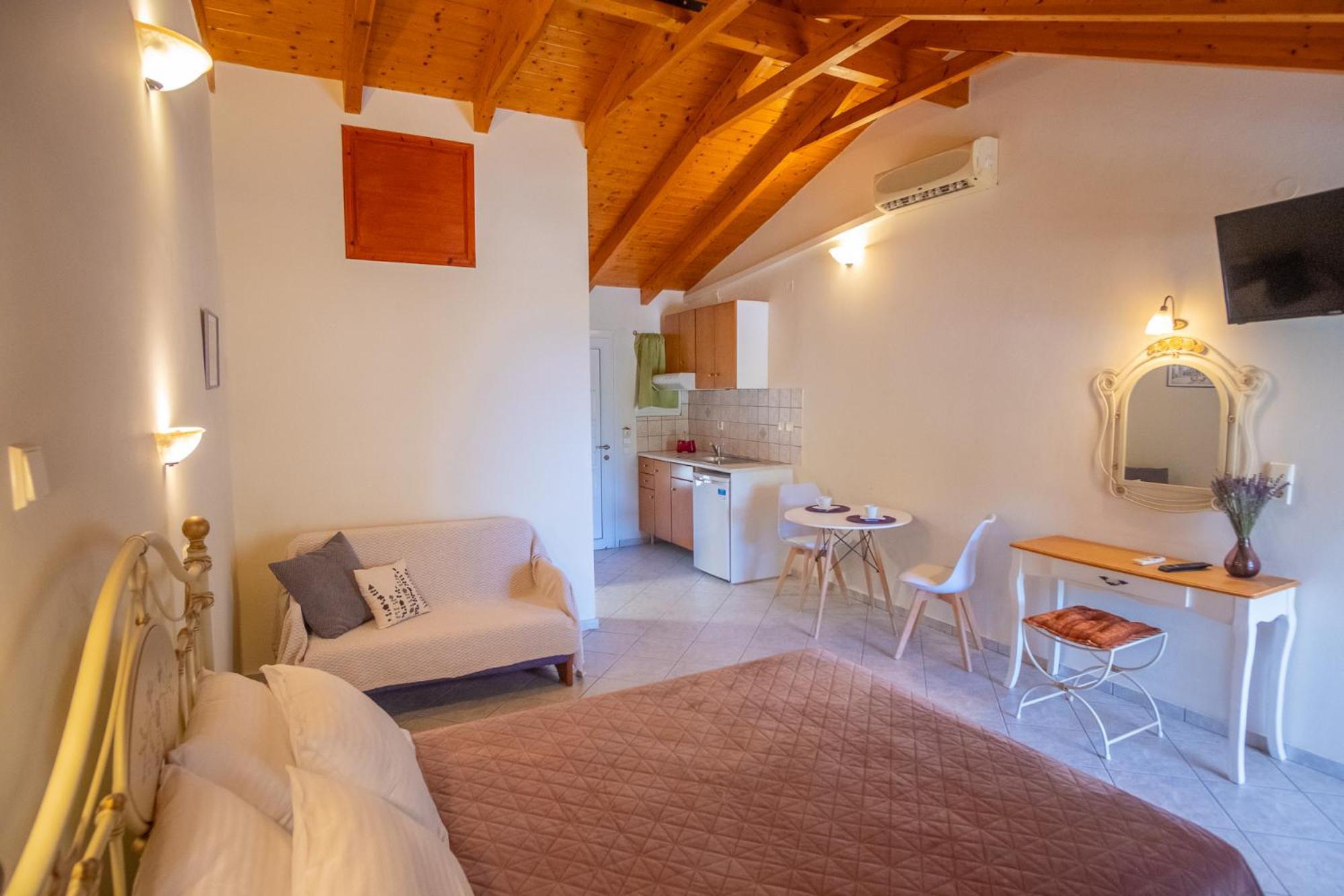 Rousis Studios * Parga