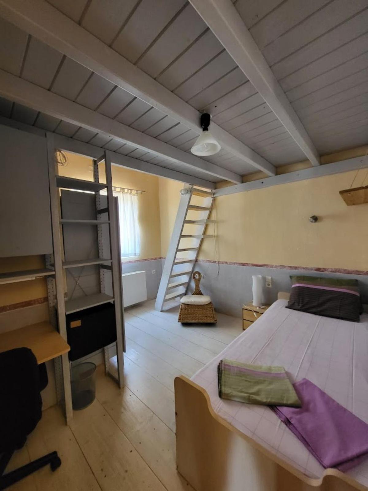 Holiday home Phaedra's House Vari (Syros)