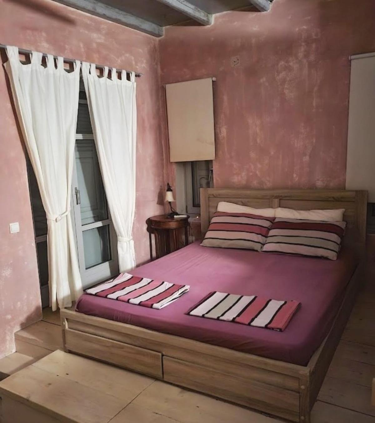 Phaedra's House * Vari (Syros)