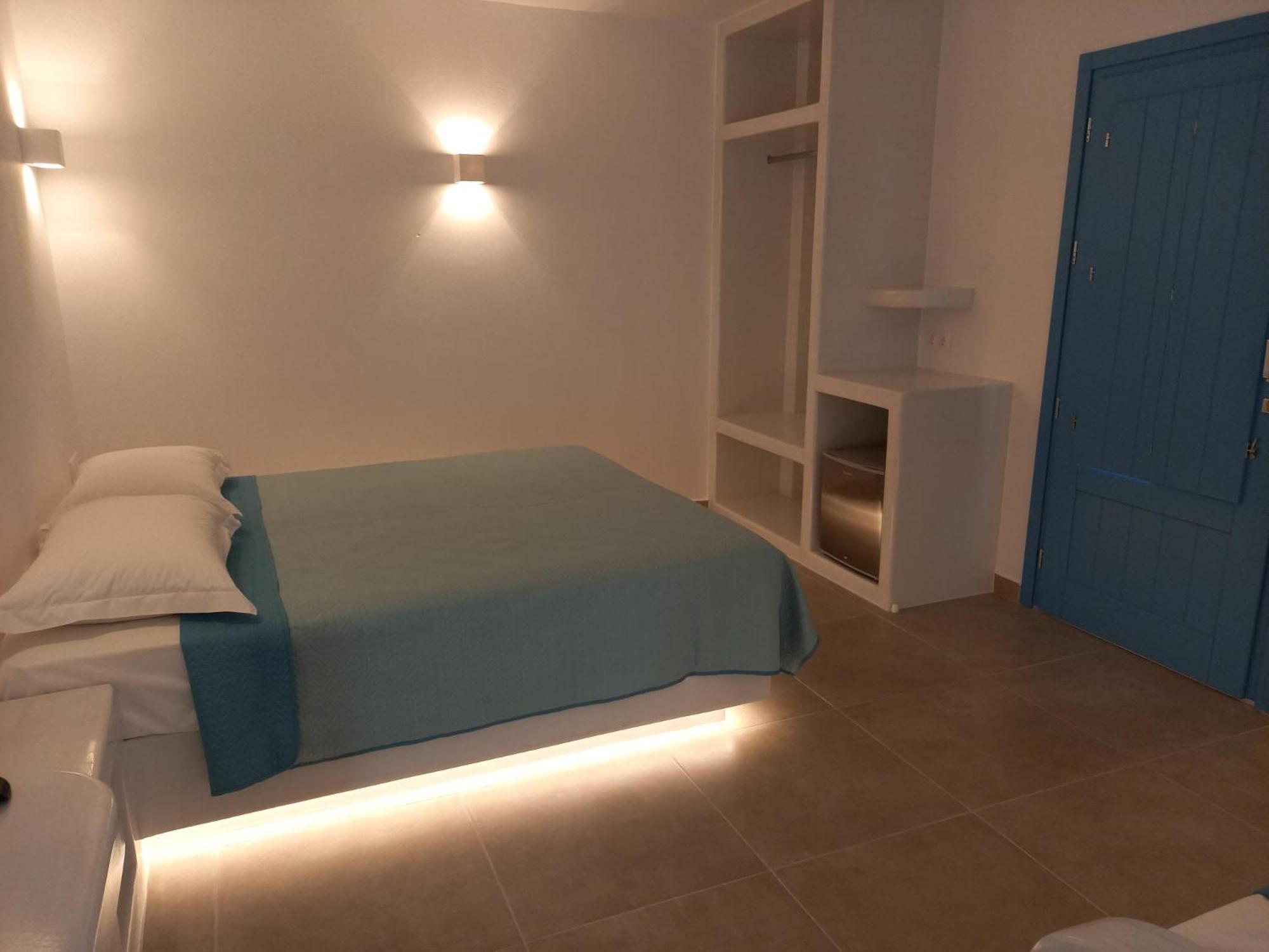 Golden Sun Aparthotel 3*