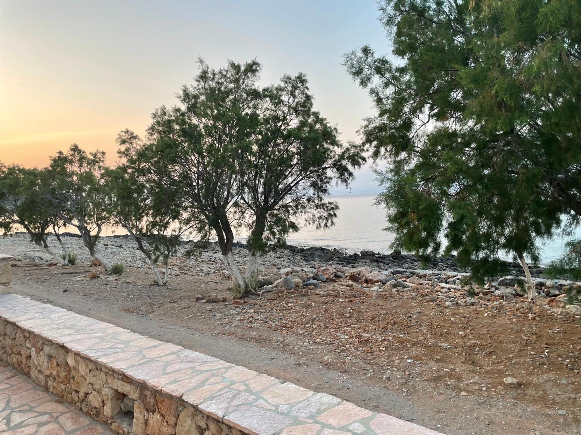 House By The Sea * Diakofti