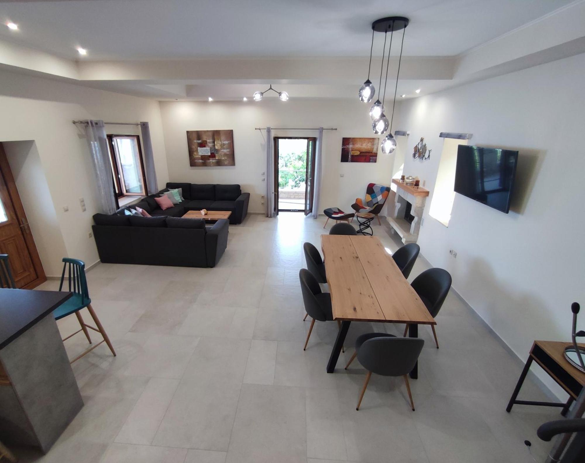 Olive Stonehouses - Alkistis *