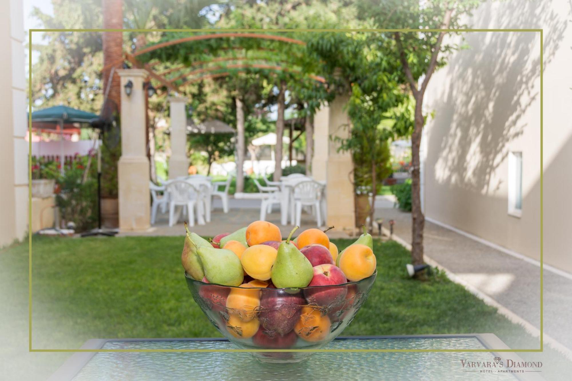 Varvaras Diamond Aparthotel