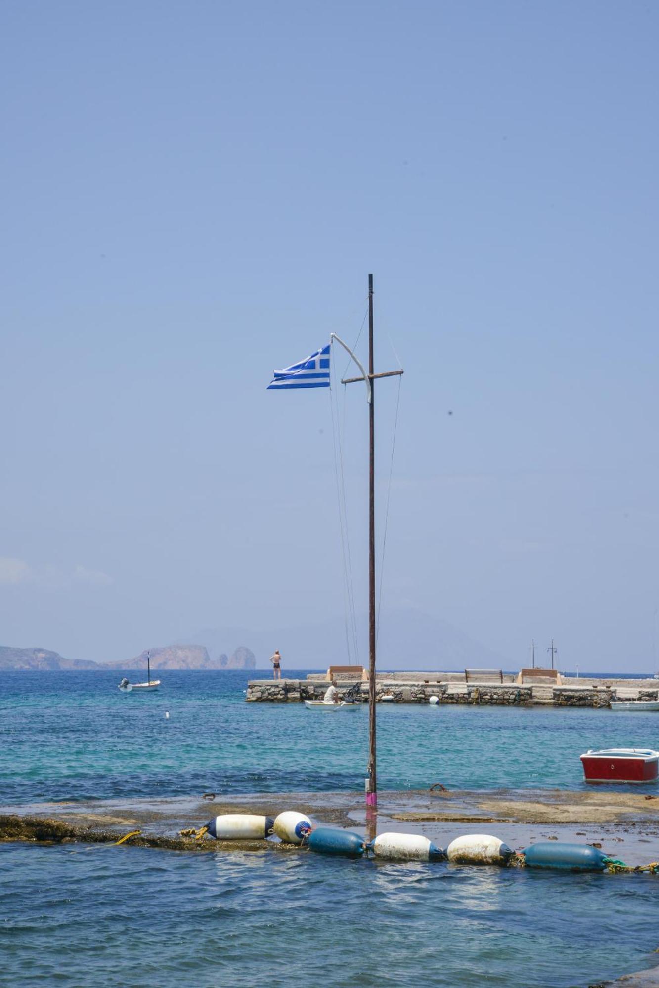 Boucaporta Sirma Klima Klima (Milos)