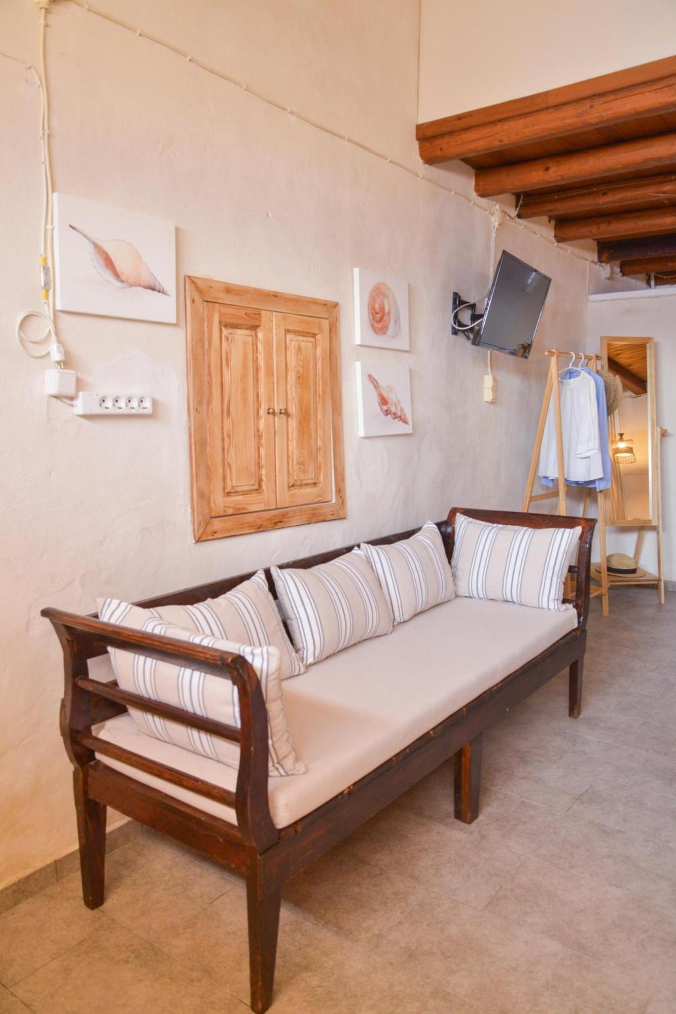 Boucaporta Sirma Klima Apartment