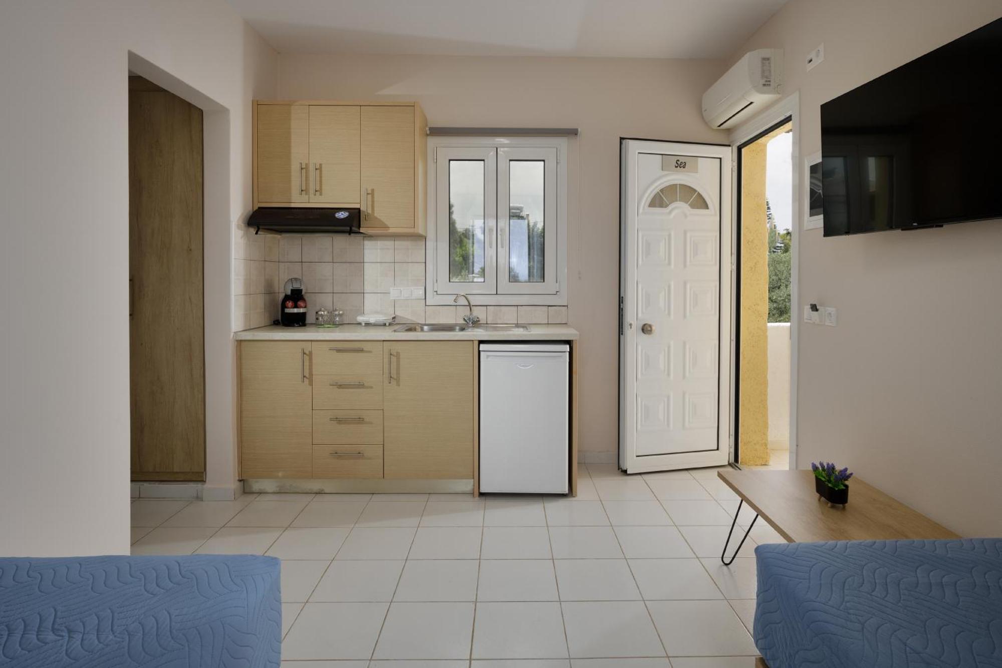Sofia's Apts * Hersonissos (Crete)