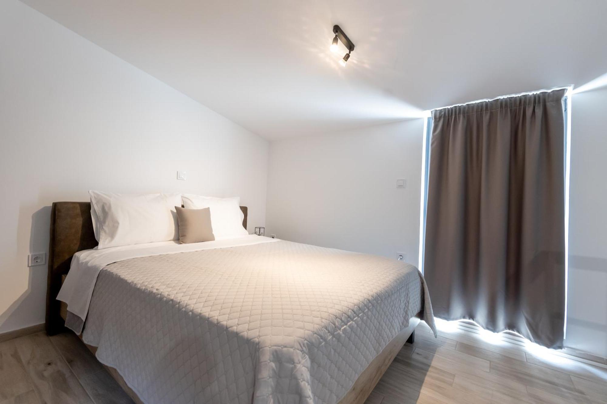 Pagani - Luxury Maisonette B3 Apartment *