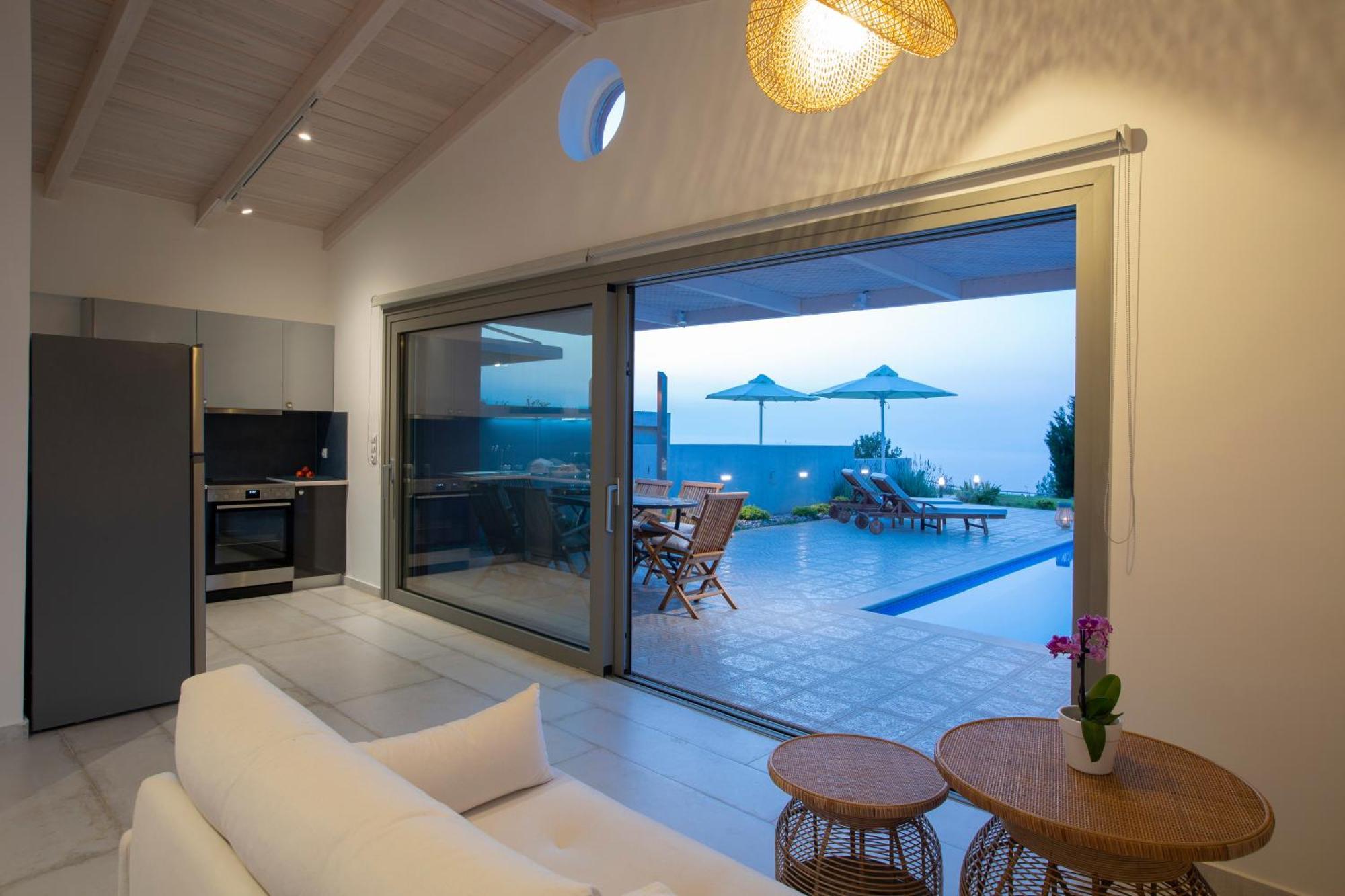 Avraam Sunset With Private Heated Pools By Imagine Lefkada * Kalamitsi (Lefkada)