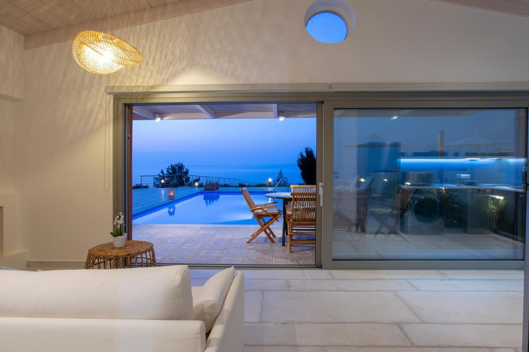 Avraam Sunset With Private Heated Pools By Imagine Lefkada *