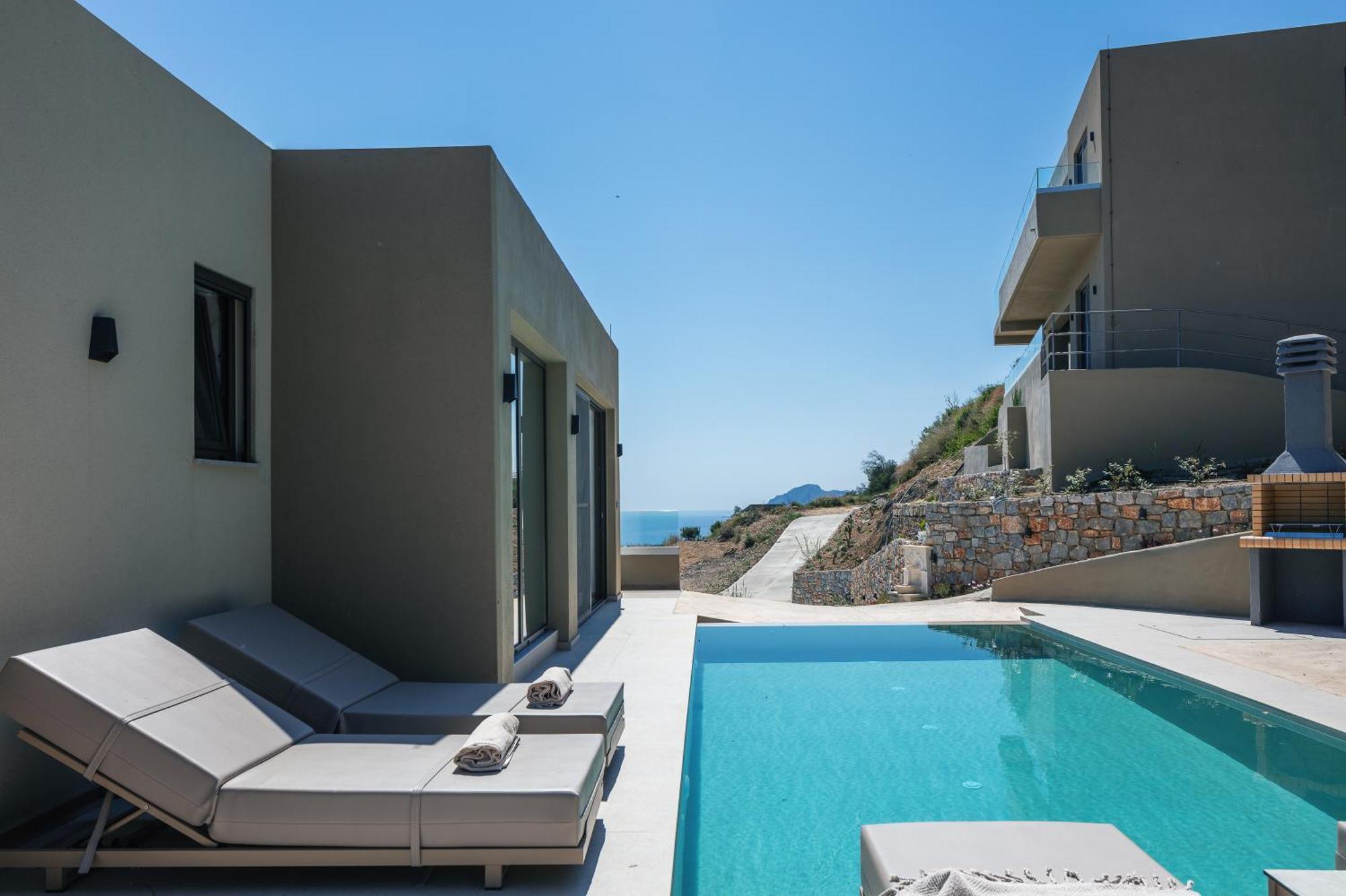 Sigma Villa, Private Swimming Pool Garden, Panoramic Sunset Villa Rethymno (Crete)