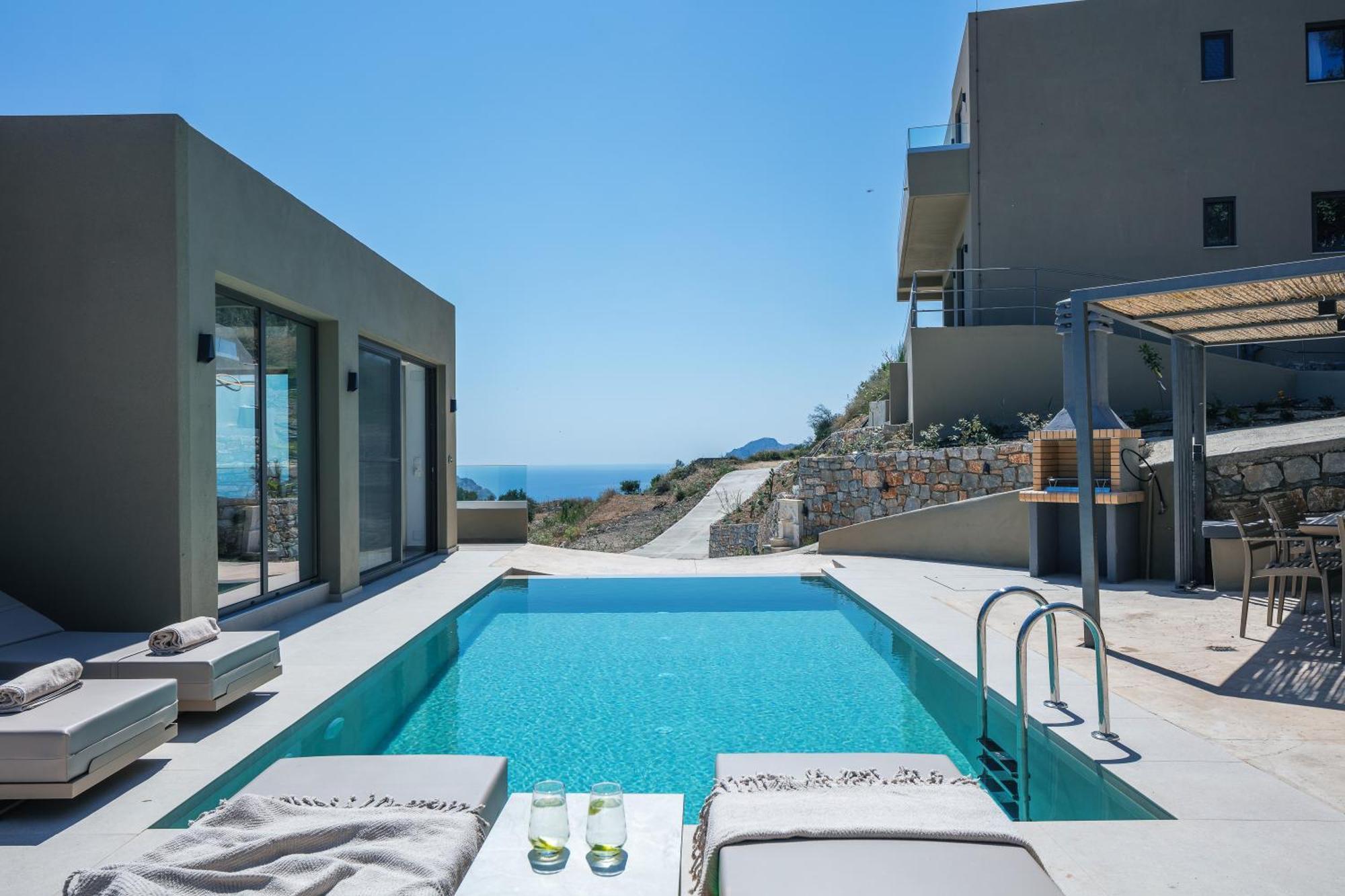 Sigma Villa, Private Swimming Pool Garden, Panoramic Sunset Villa *