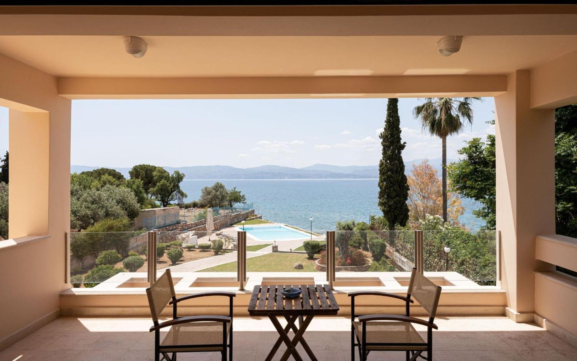 Eretria Luxurious Seafront *