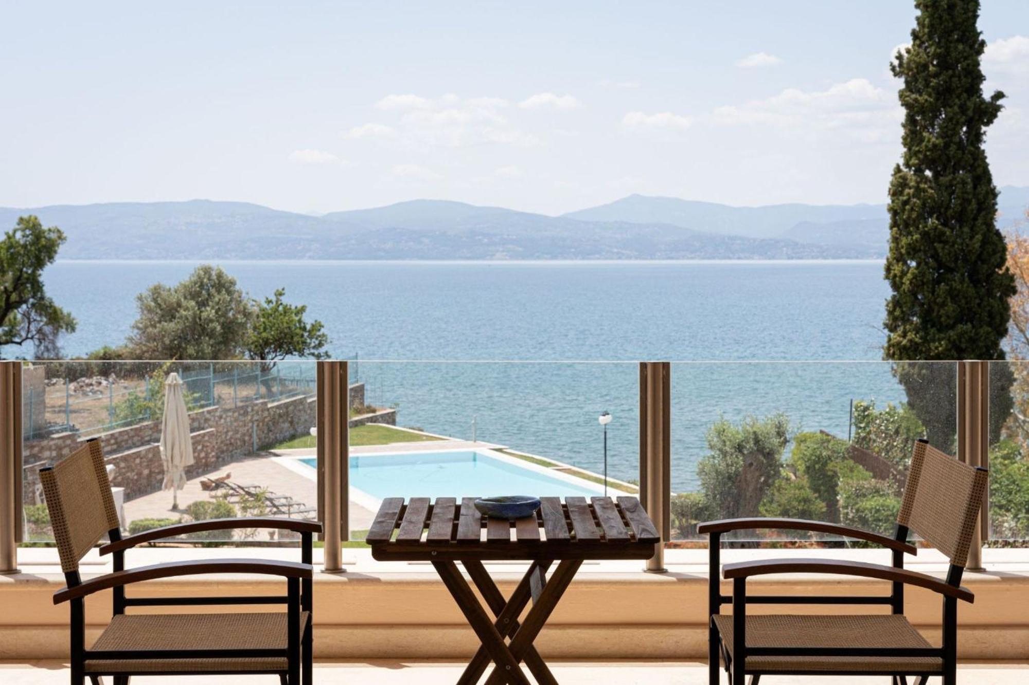 Apartment Eretria Luxurious Seafront Chalkida