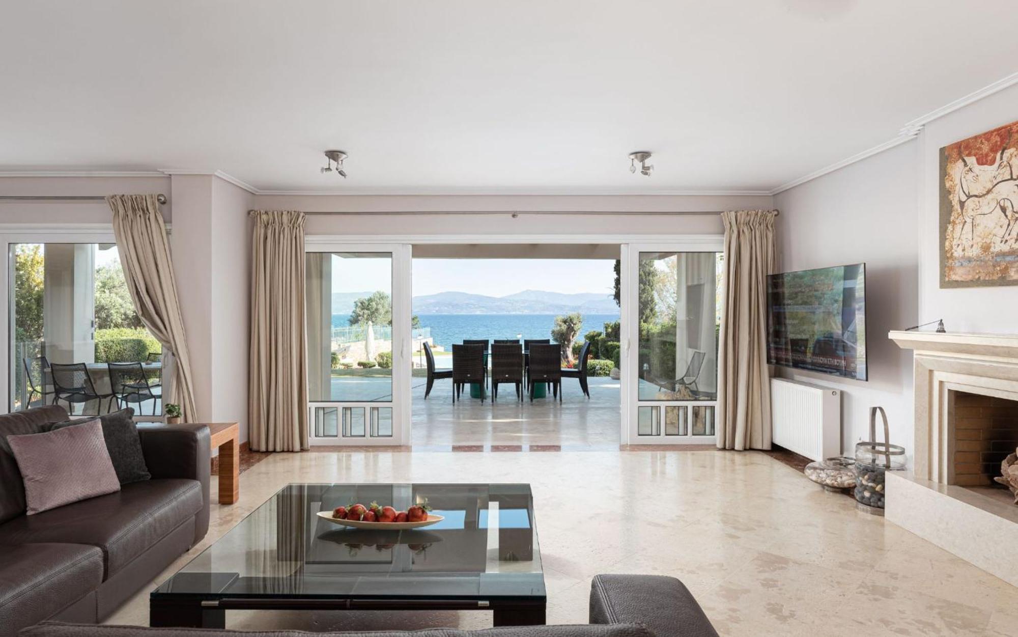 Apartment Eretria Luxurious Seafront