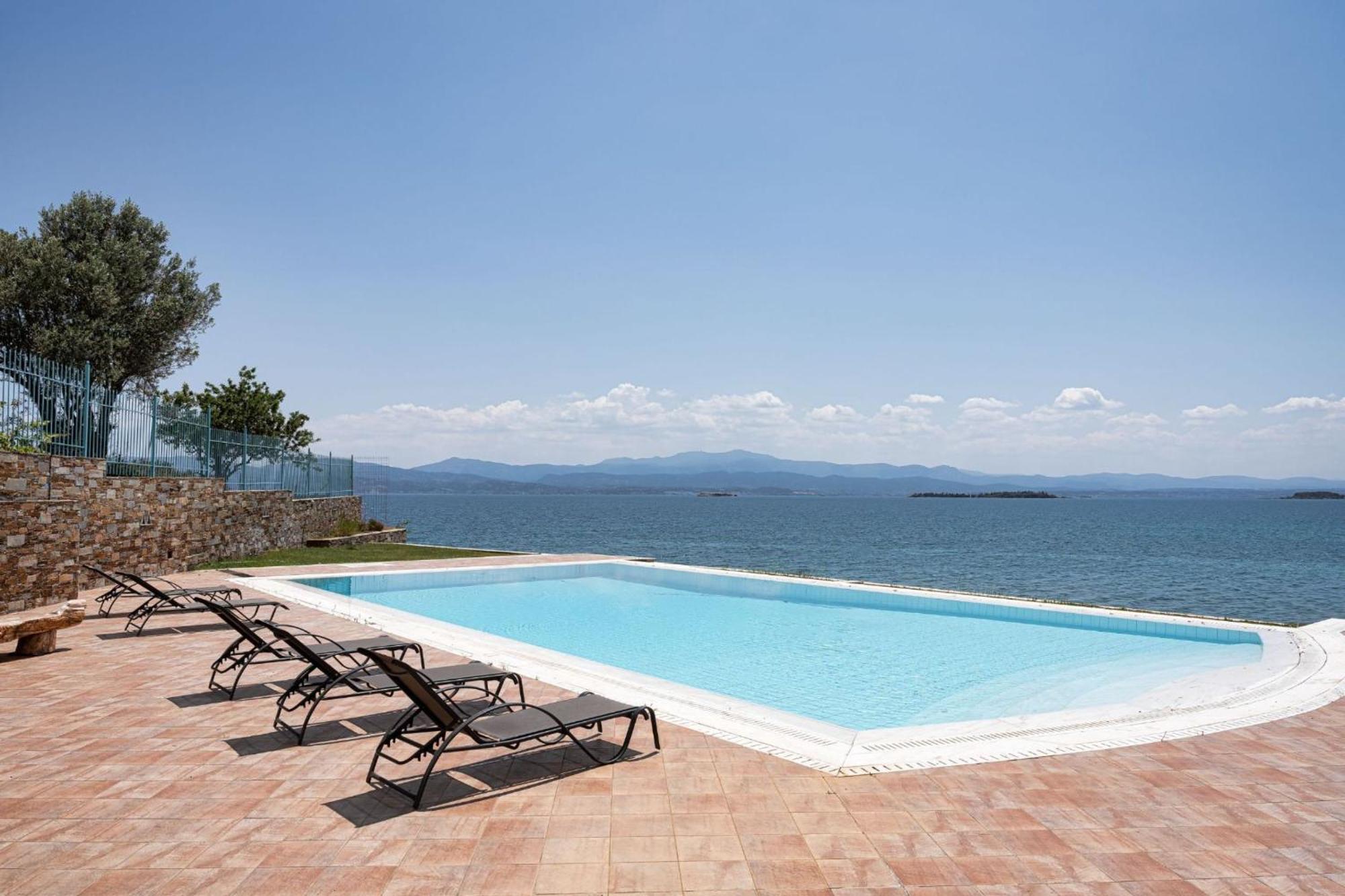 Eretria Luxurious Seafront * Chalkida