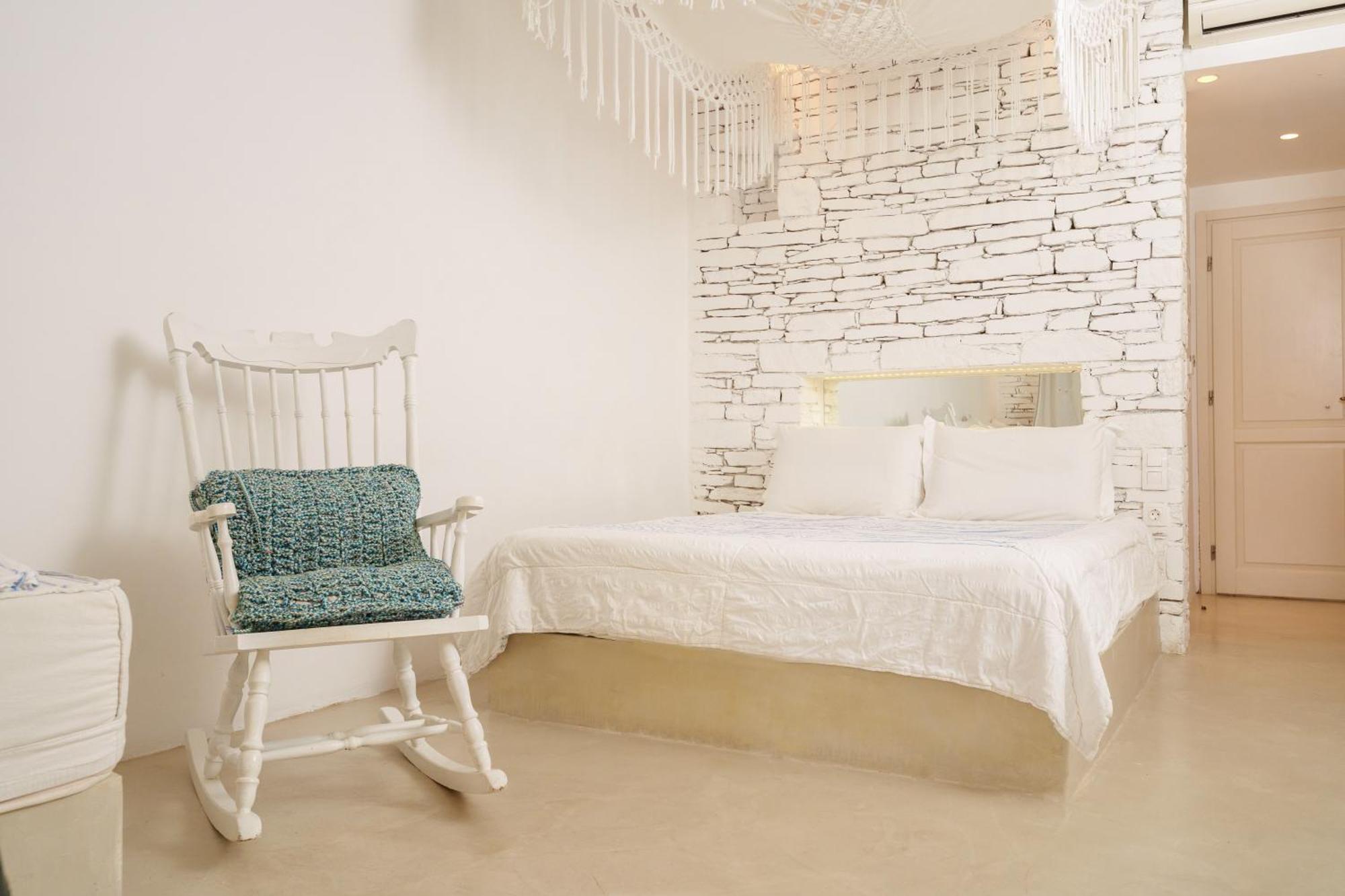 Levantes Ios Boutique