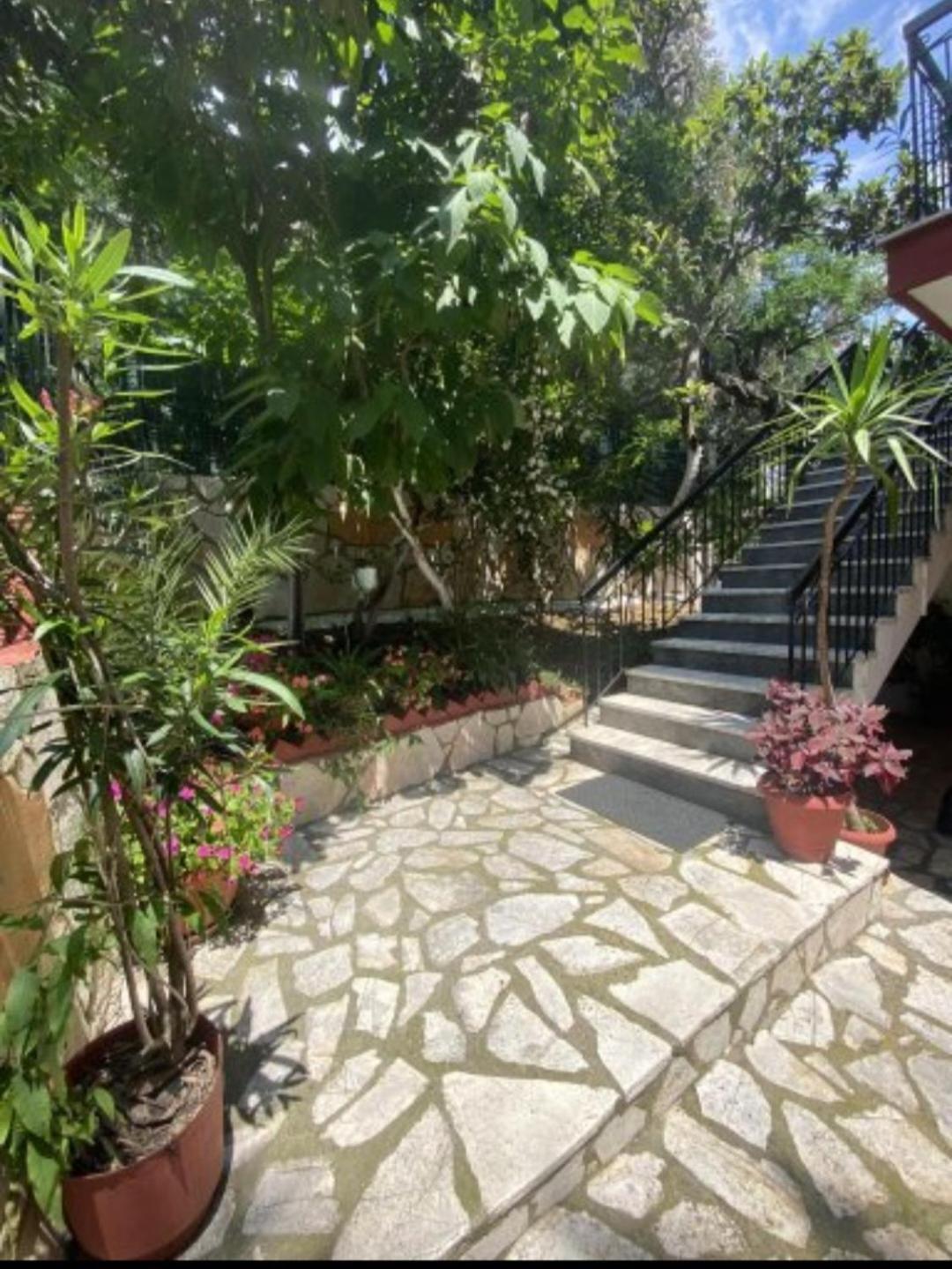 Emilios See View Apartment Barbati