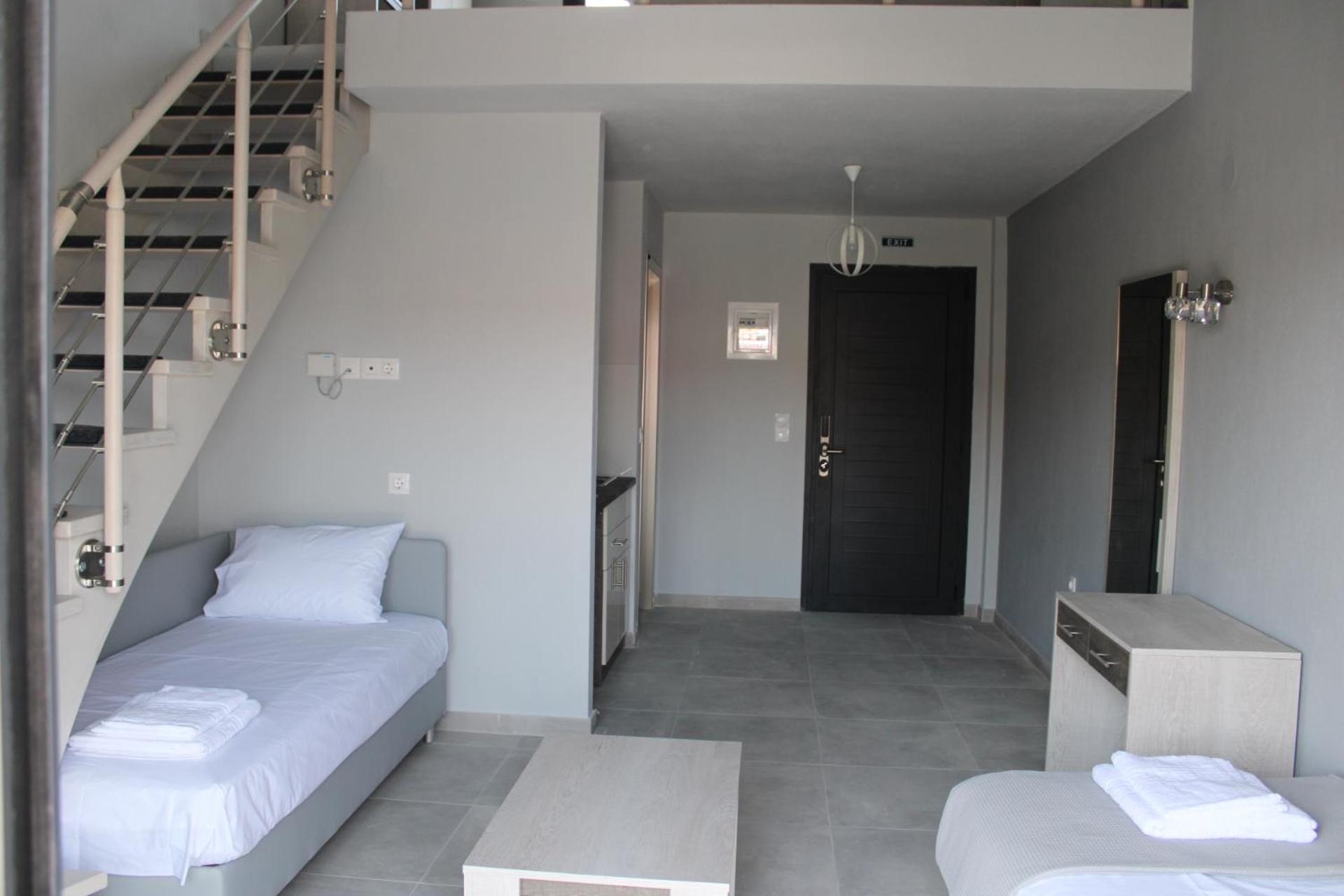 Paradise In Apartment *