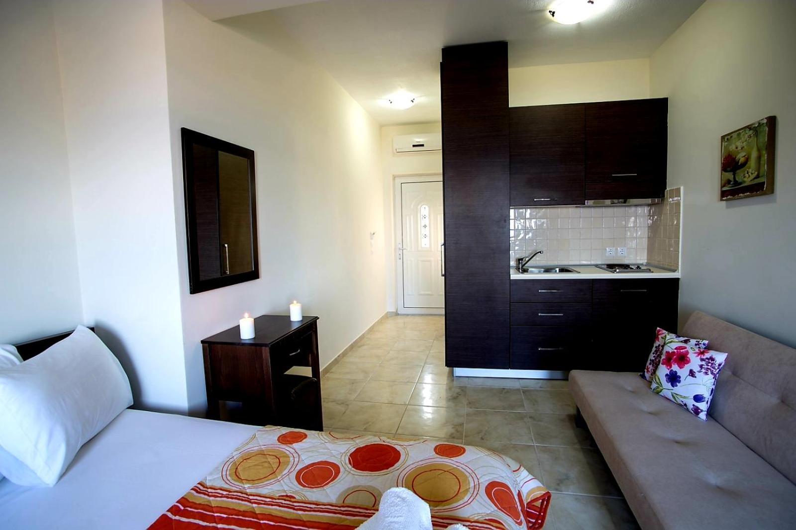 Goldenhill Studios&apartments * Skiathos Town