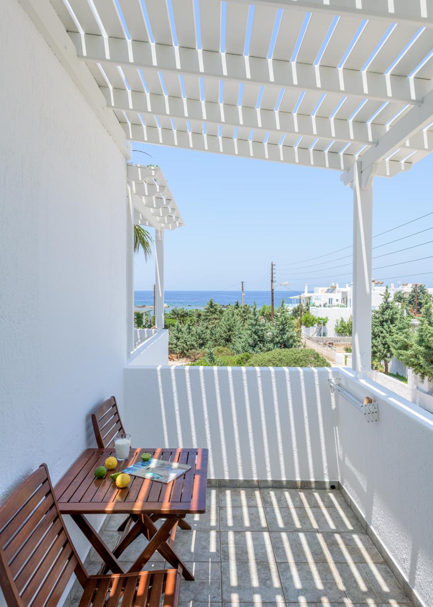 Michalis Studios Pollonia