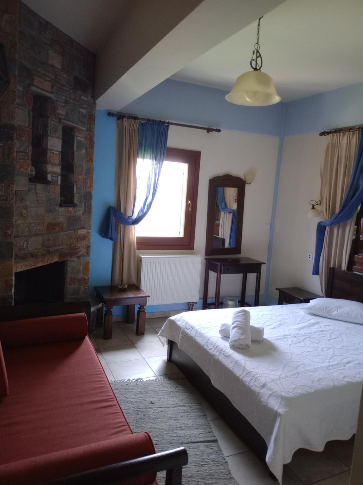 Erotas Hotel
