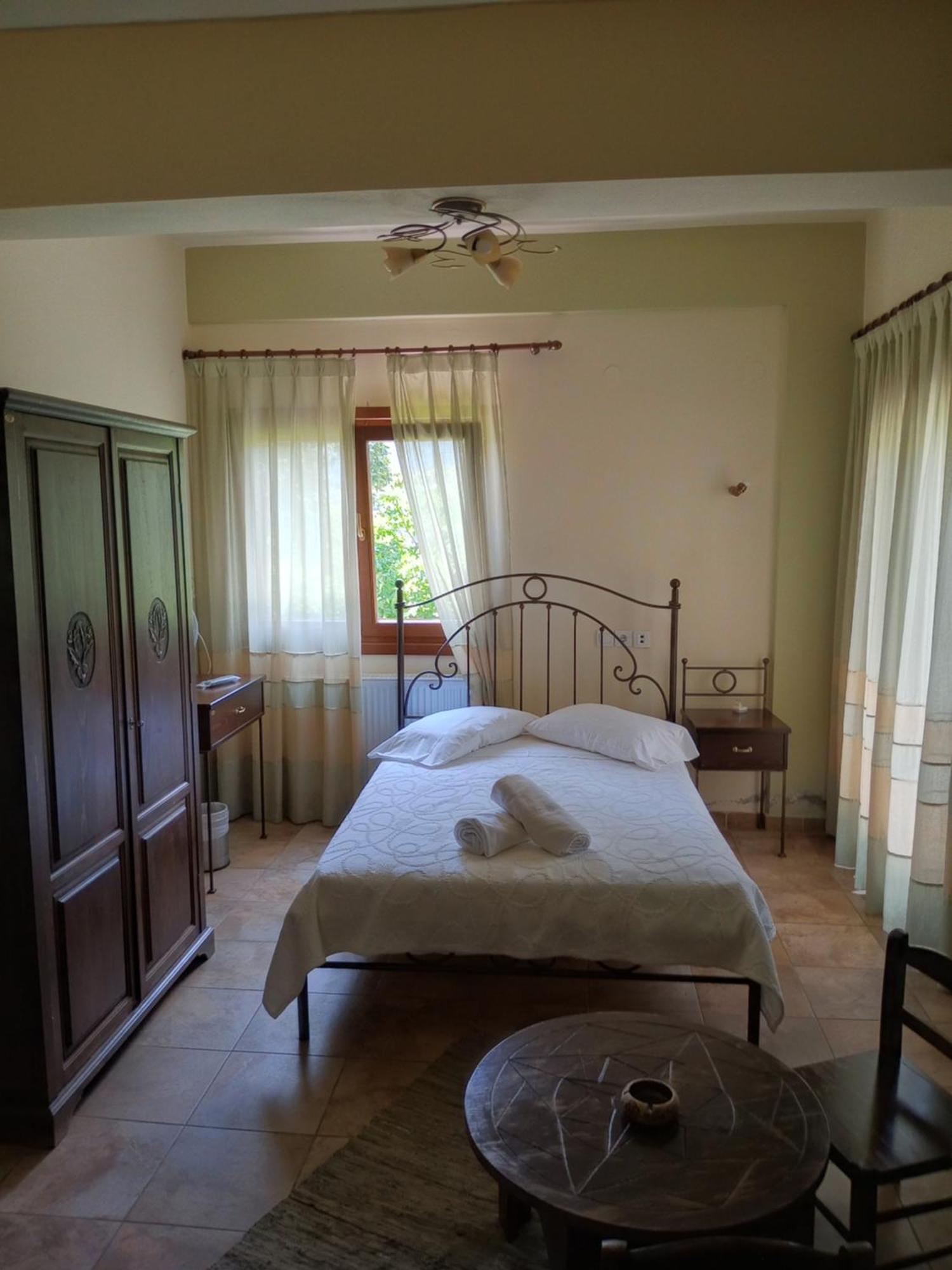 Hotel Erotas 3*