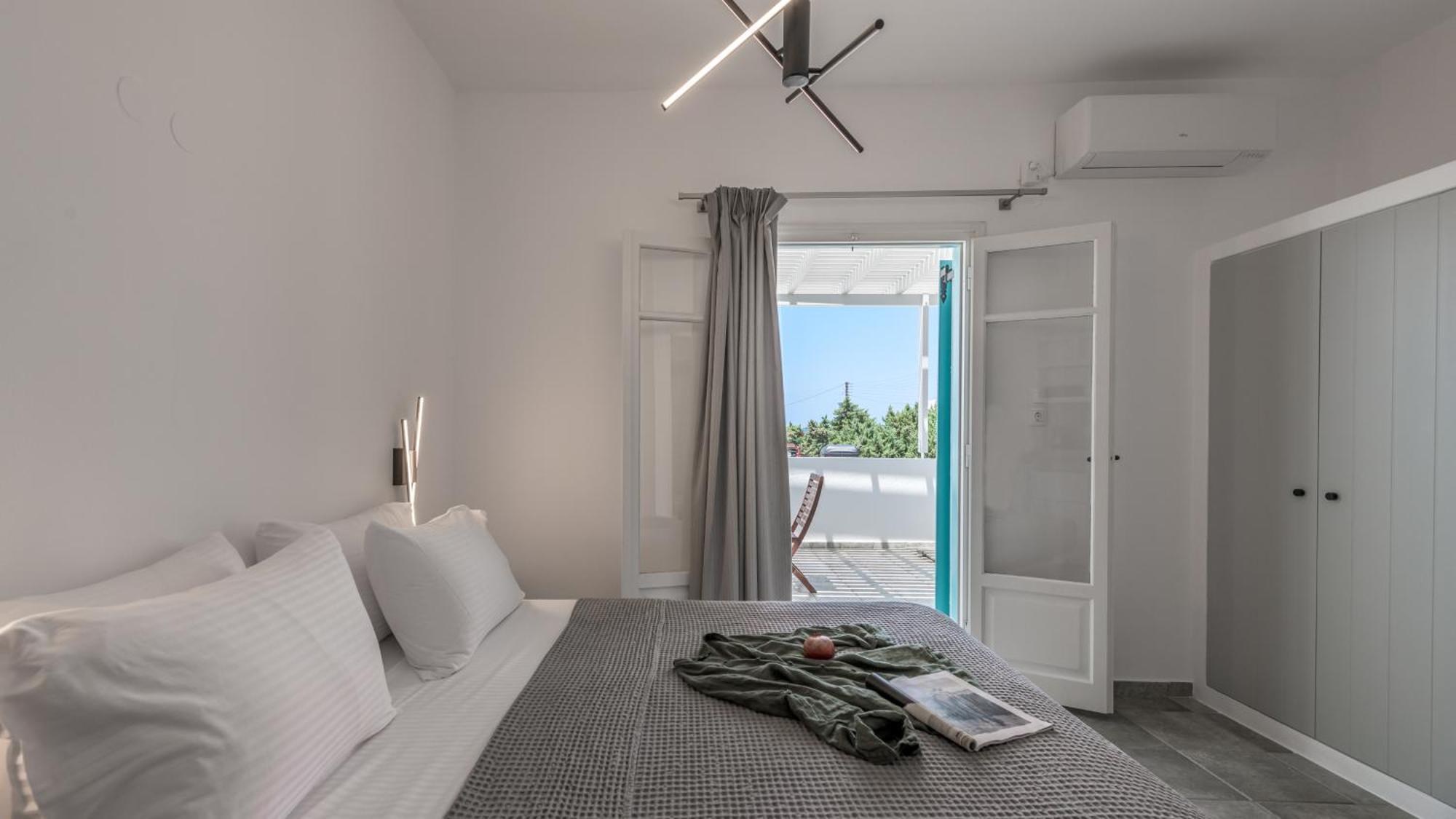 Michalis Studios *