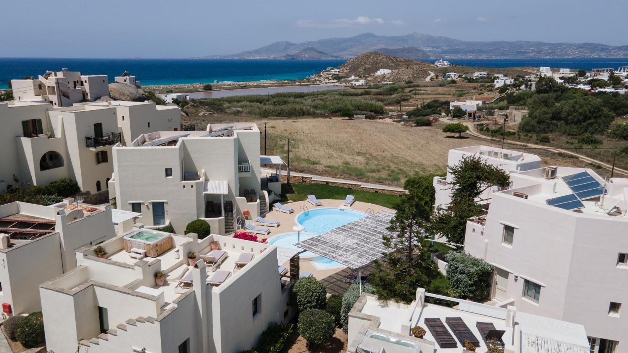 Iliada Villas 3* Agios Prokopios (Naxos)