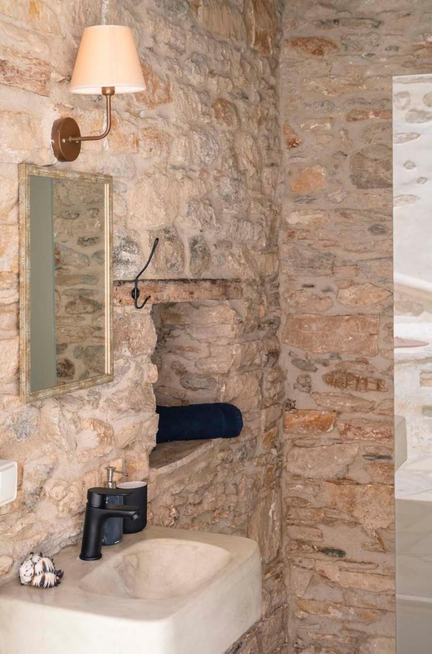 Gaia - Traditional Stone Holiday home *