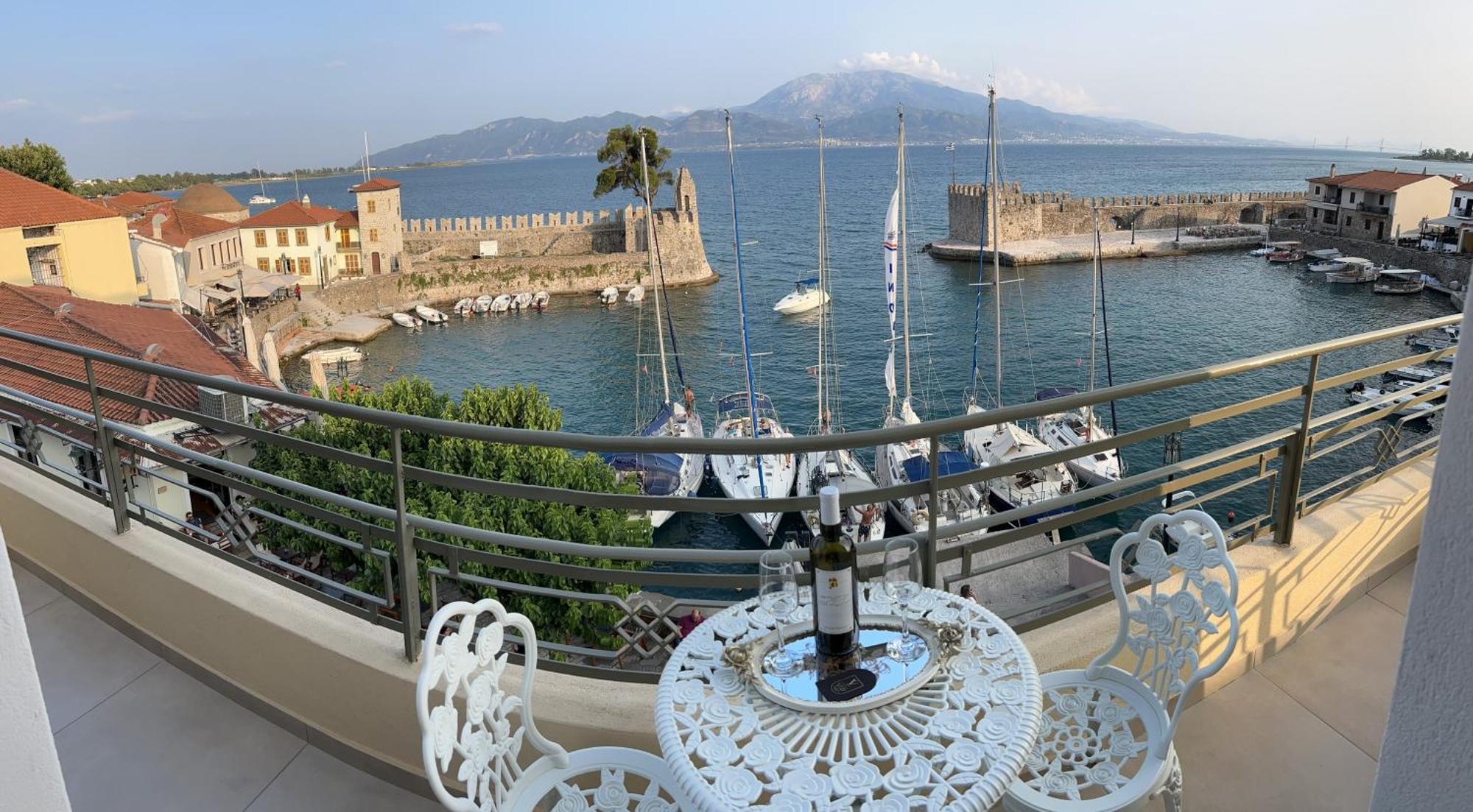 Vip Lepanto Port