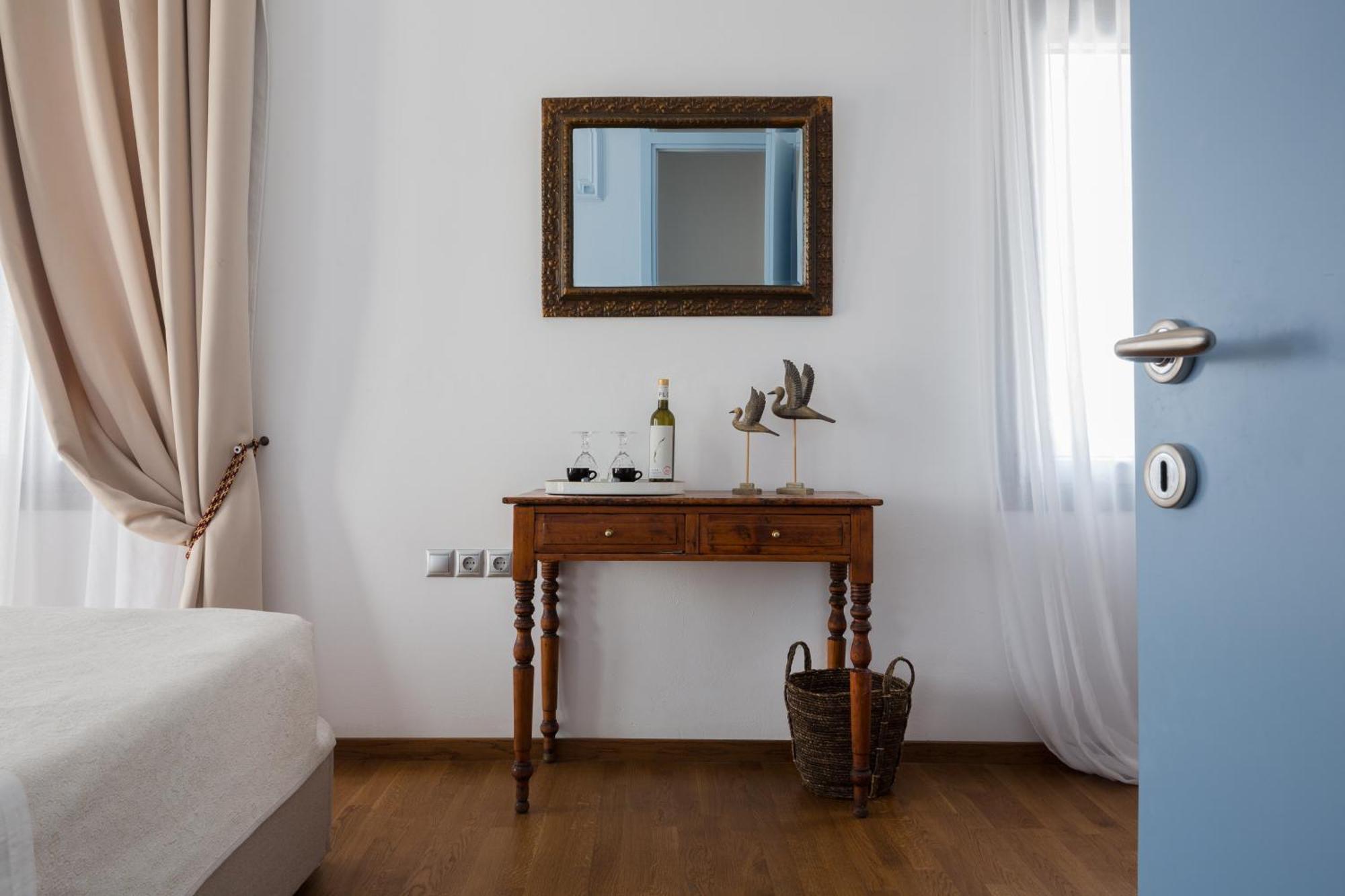 Holiday home Mavrokastro Adamantas (Milos)