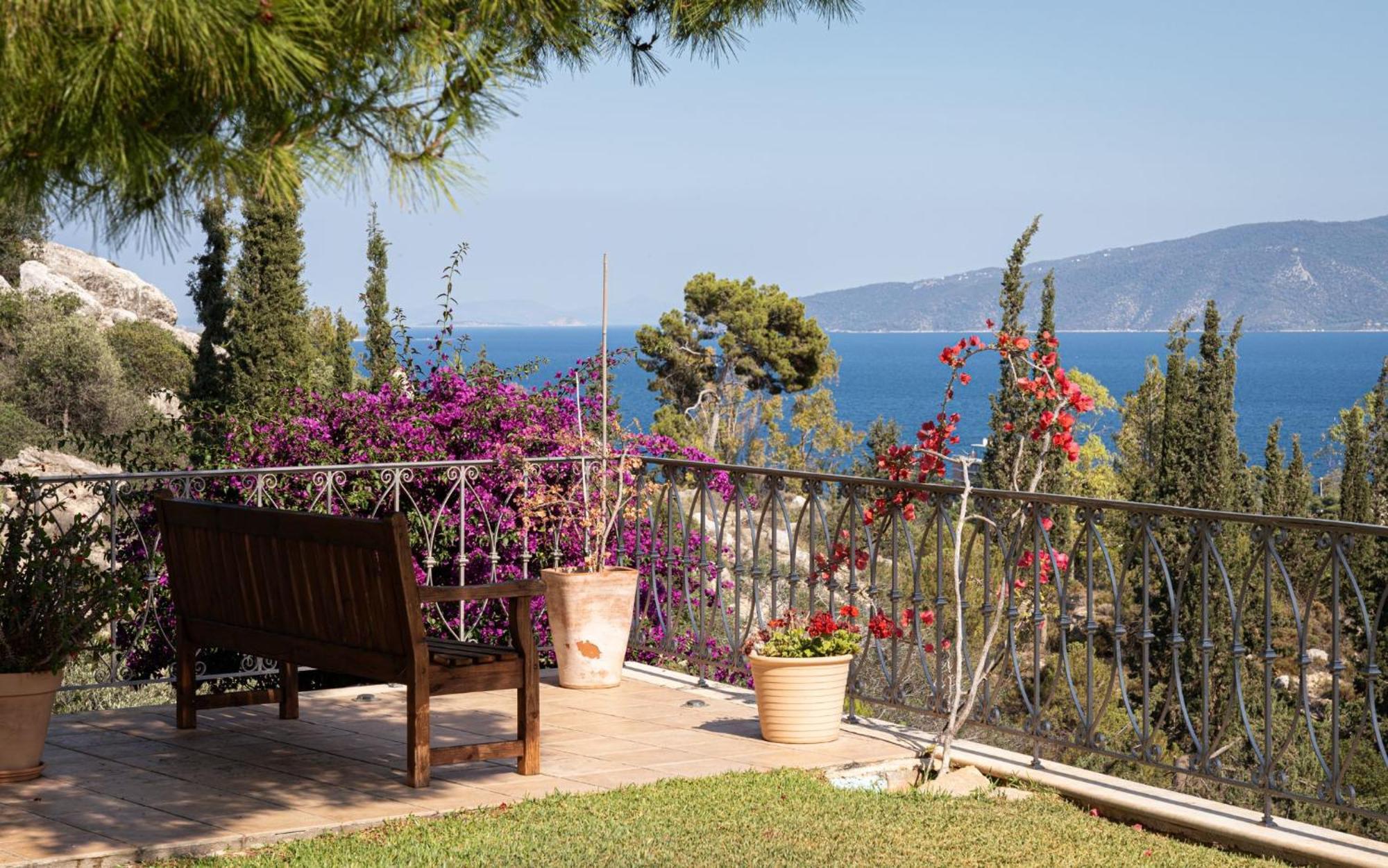 Fantasia Apartment Isthmia
