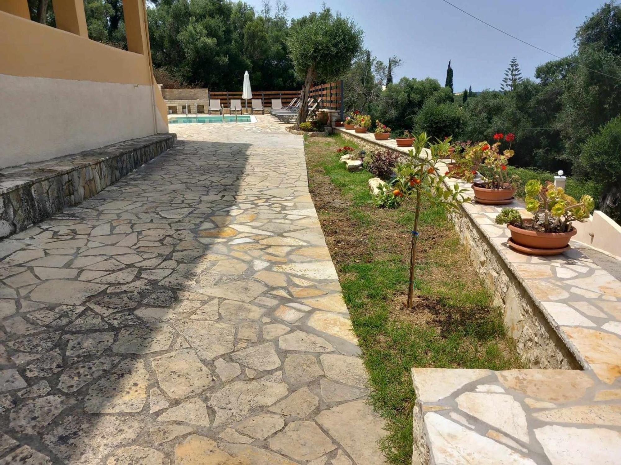 Villa Kostas-ne Corfu With Heated Salt Swimming Pool *