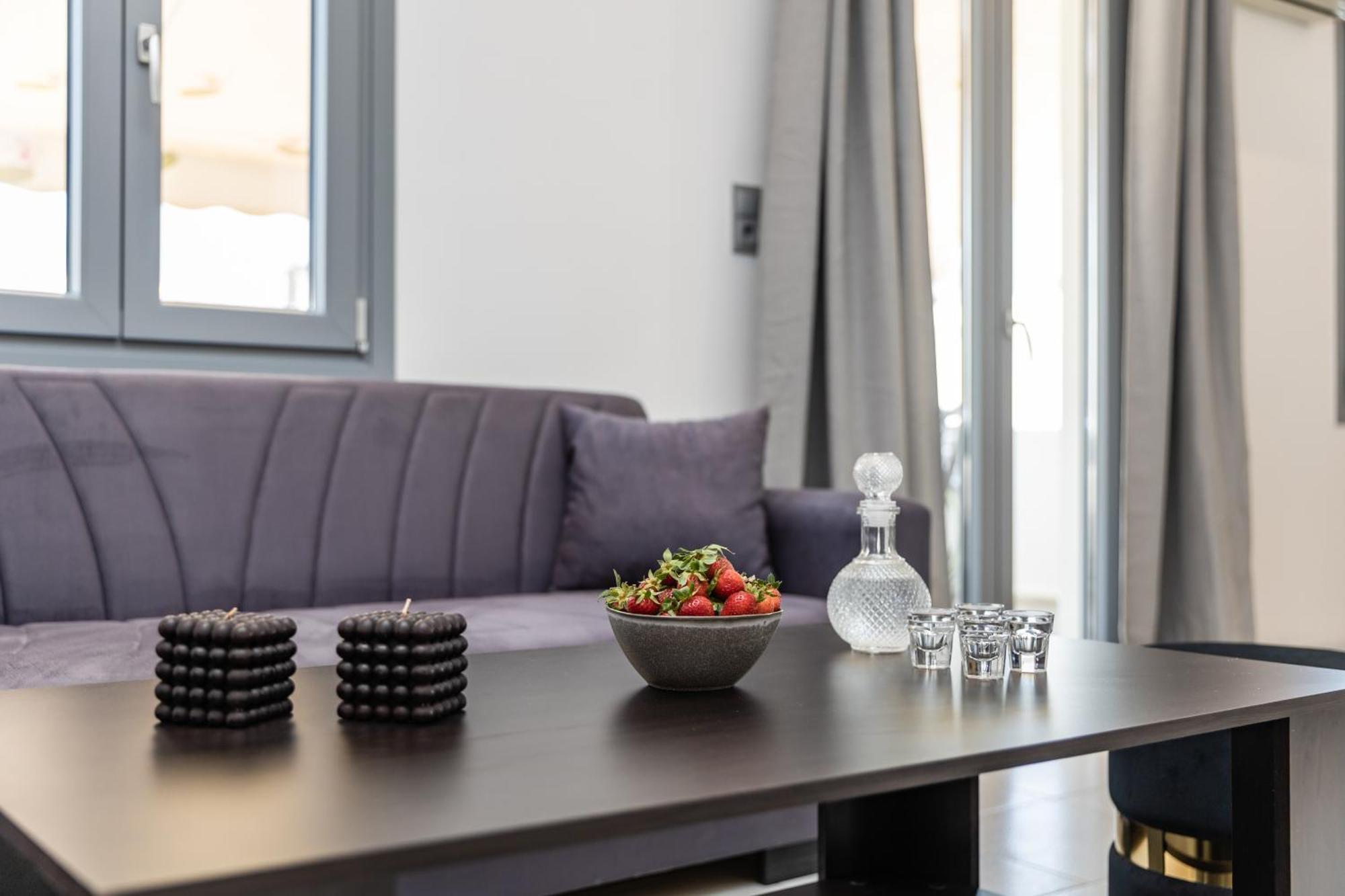 Simos Luxury Apartment Naxos City