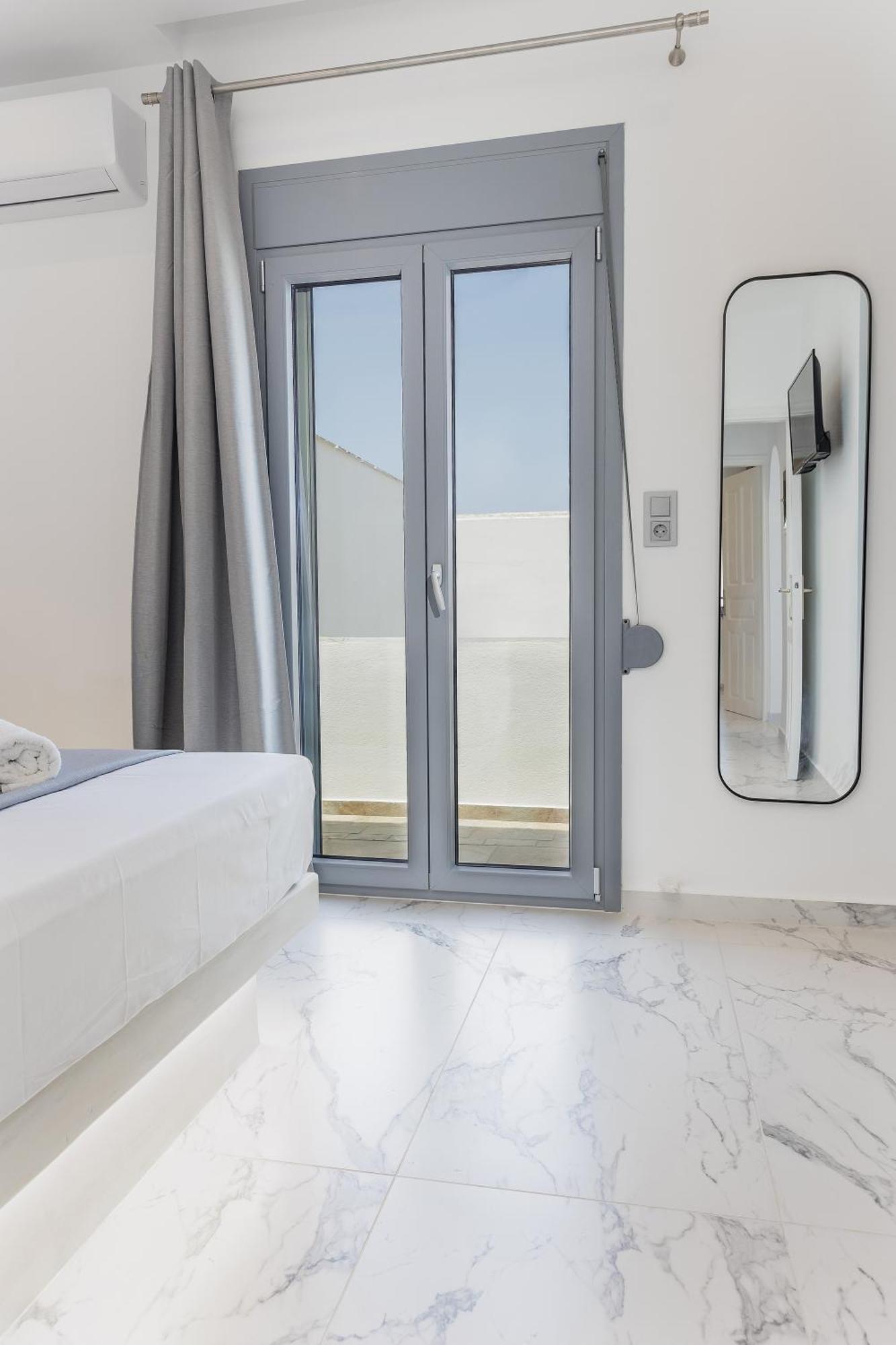 Simos Luxury Apartment