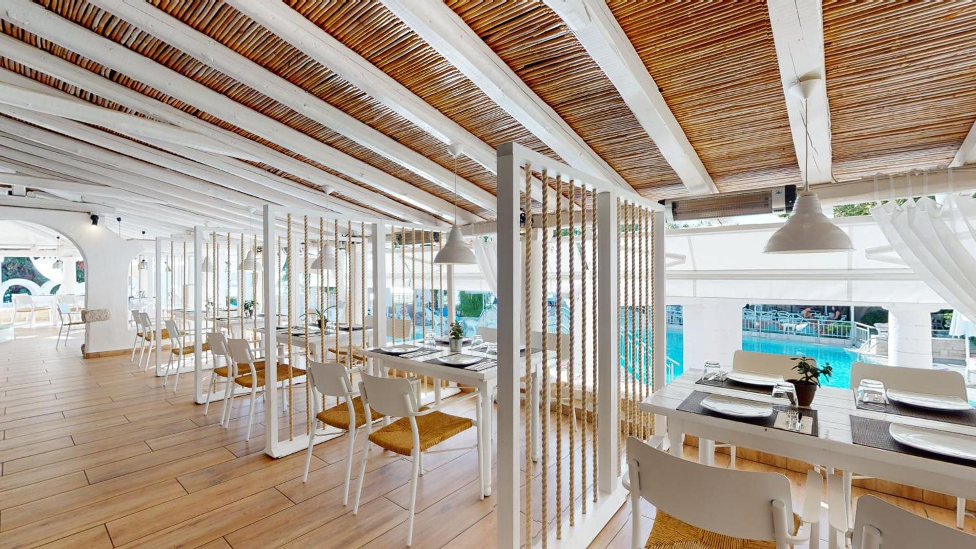 Hotel Acrotel Athena 5*
