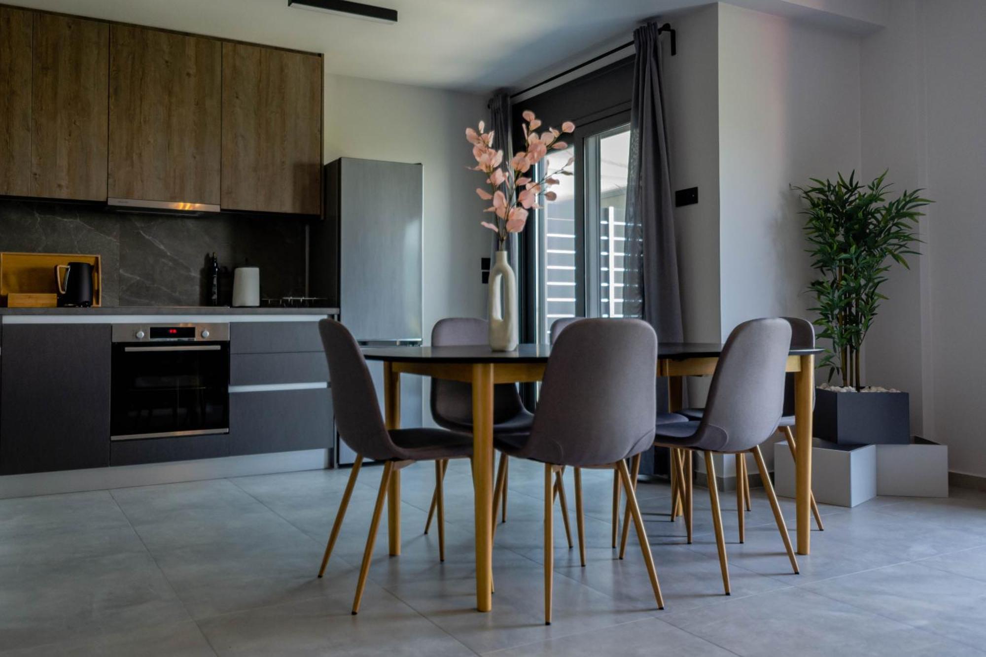 Apartment Marimar Panoramic Retreat: Magnificent Space And Breathtaking Gulf View Kalamata