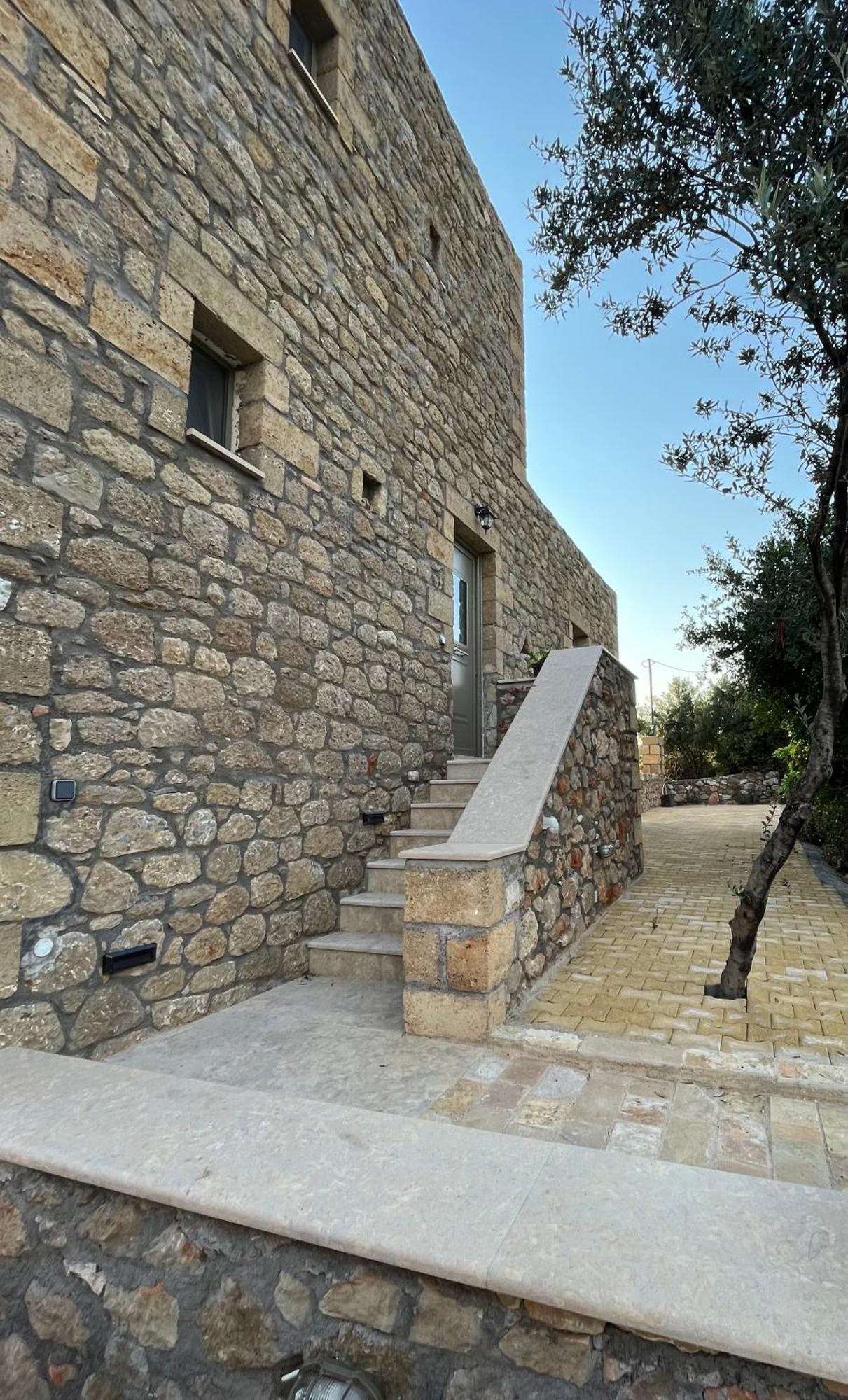 Elaionas 2 Apartment