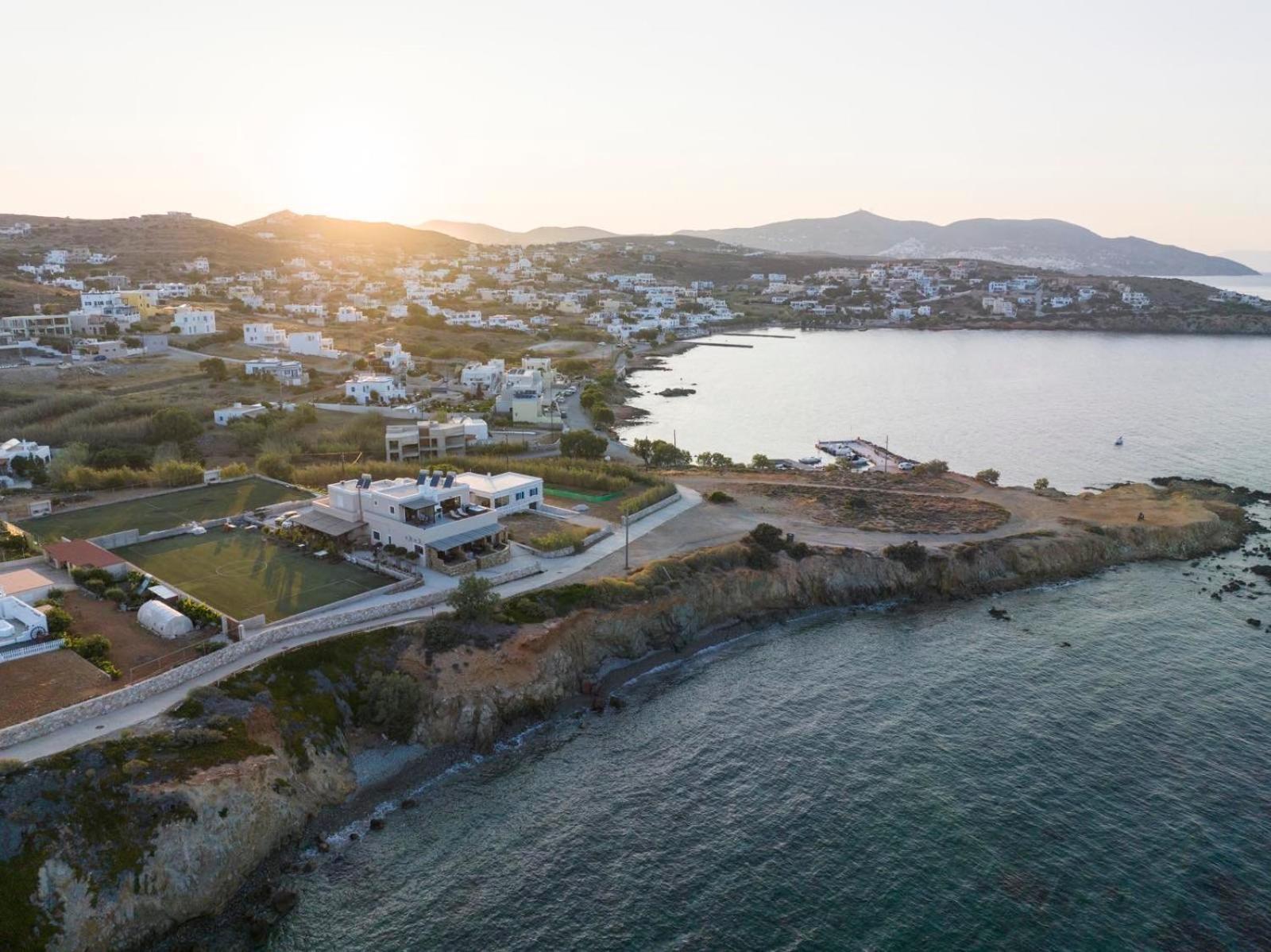 Lalari * Vari (Syros)