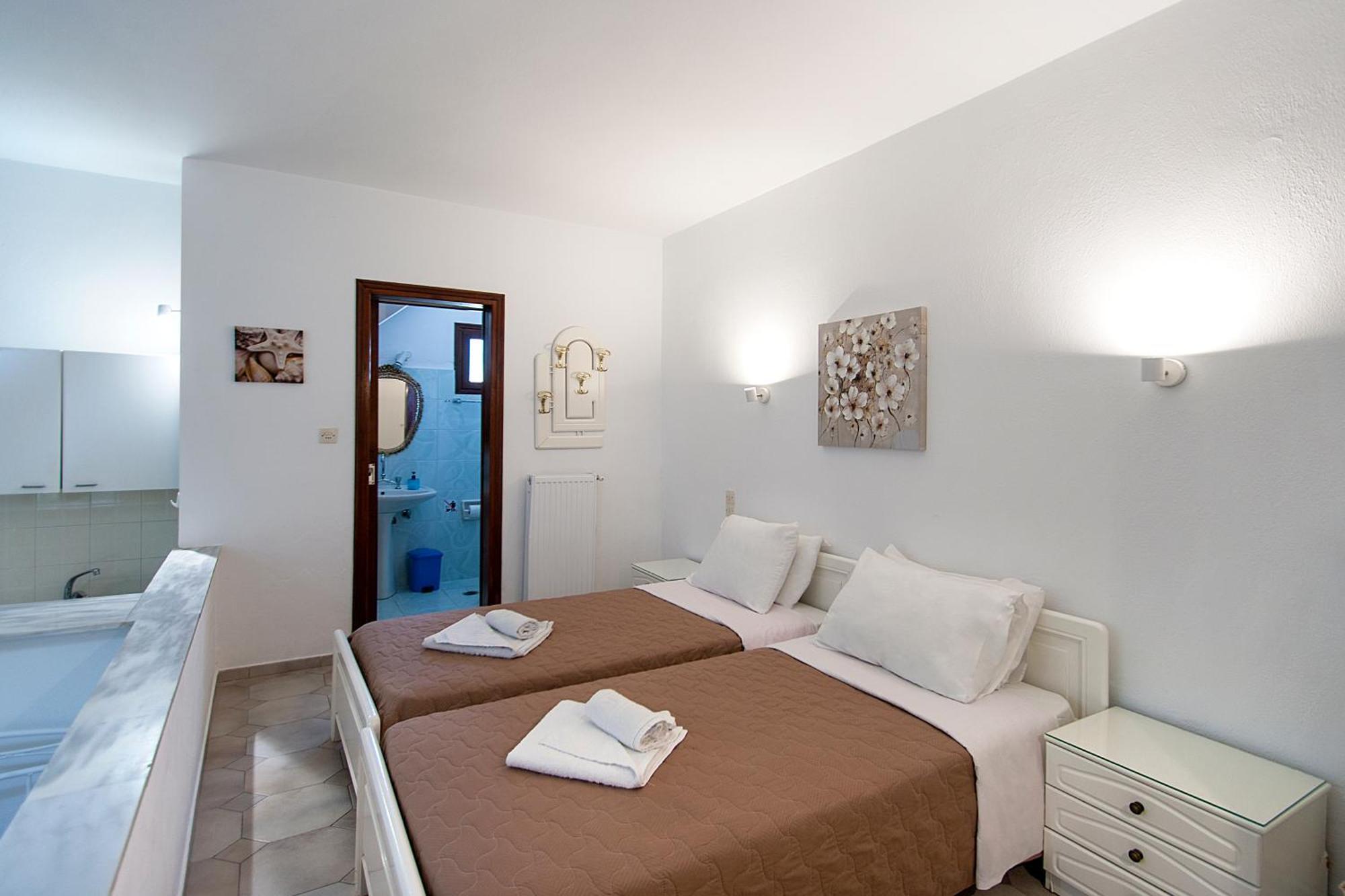 Apartment Chrissomalli Sofia Skiathos Town