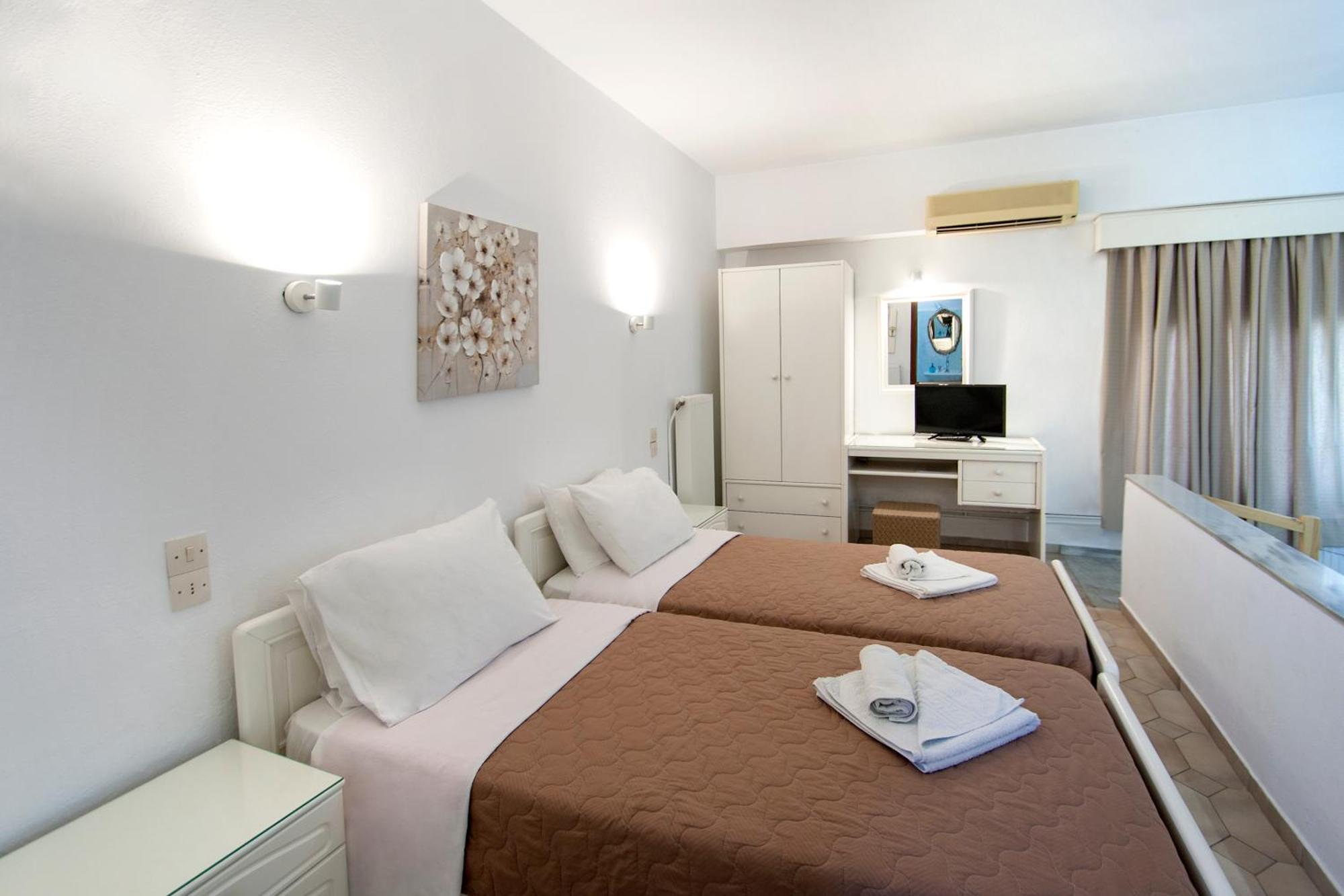Chrissomalli Sofia Apartment Skiathos Town