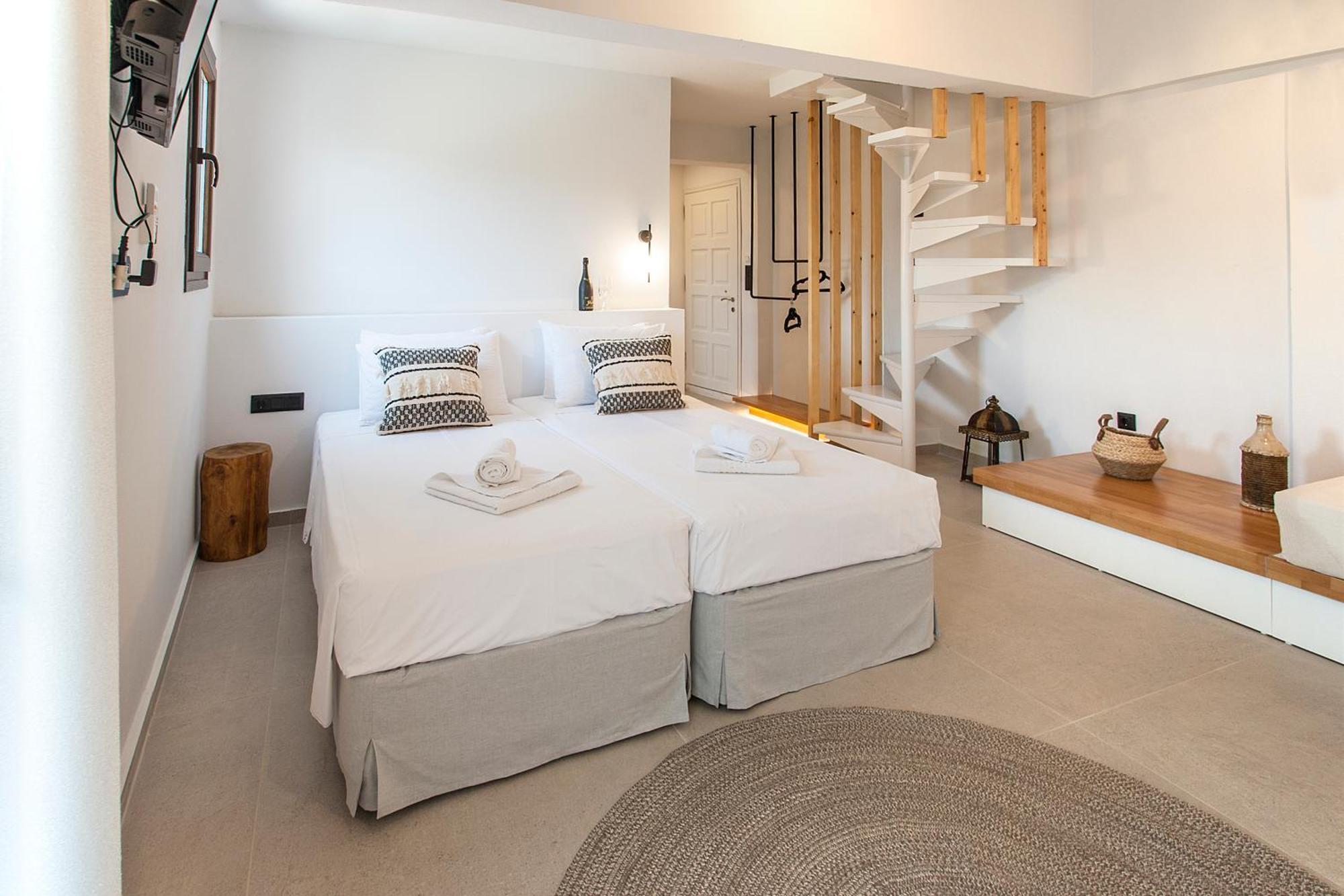 Apartment Chrissomalli Sofia Skiathos Town