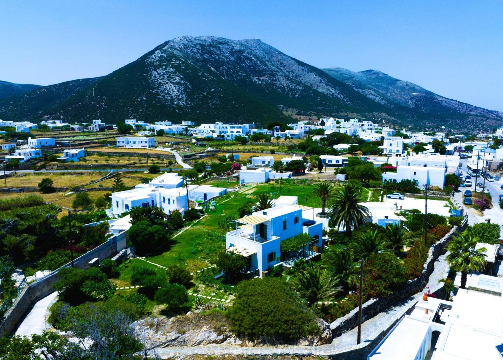 Ancient Meropia, * Apollonia (Sifnos)