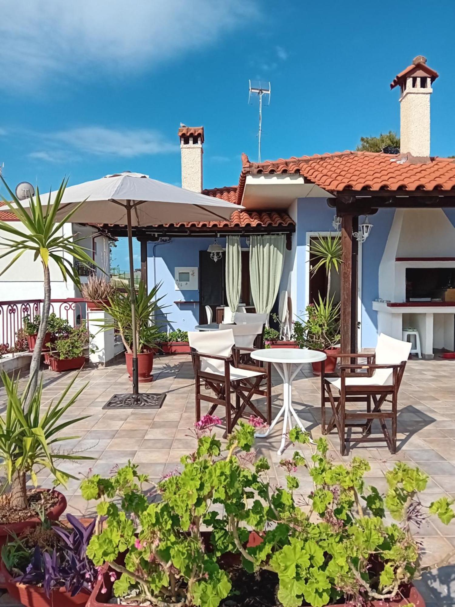 La Mira House