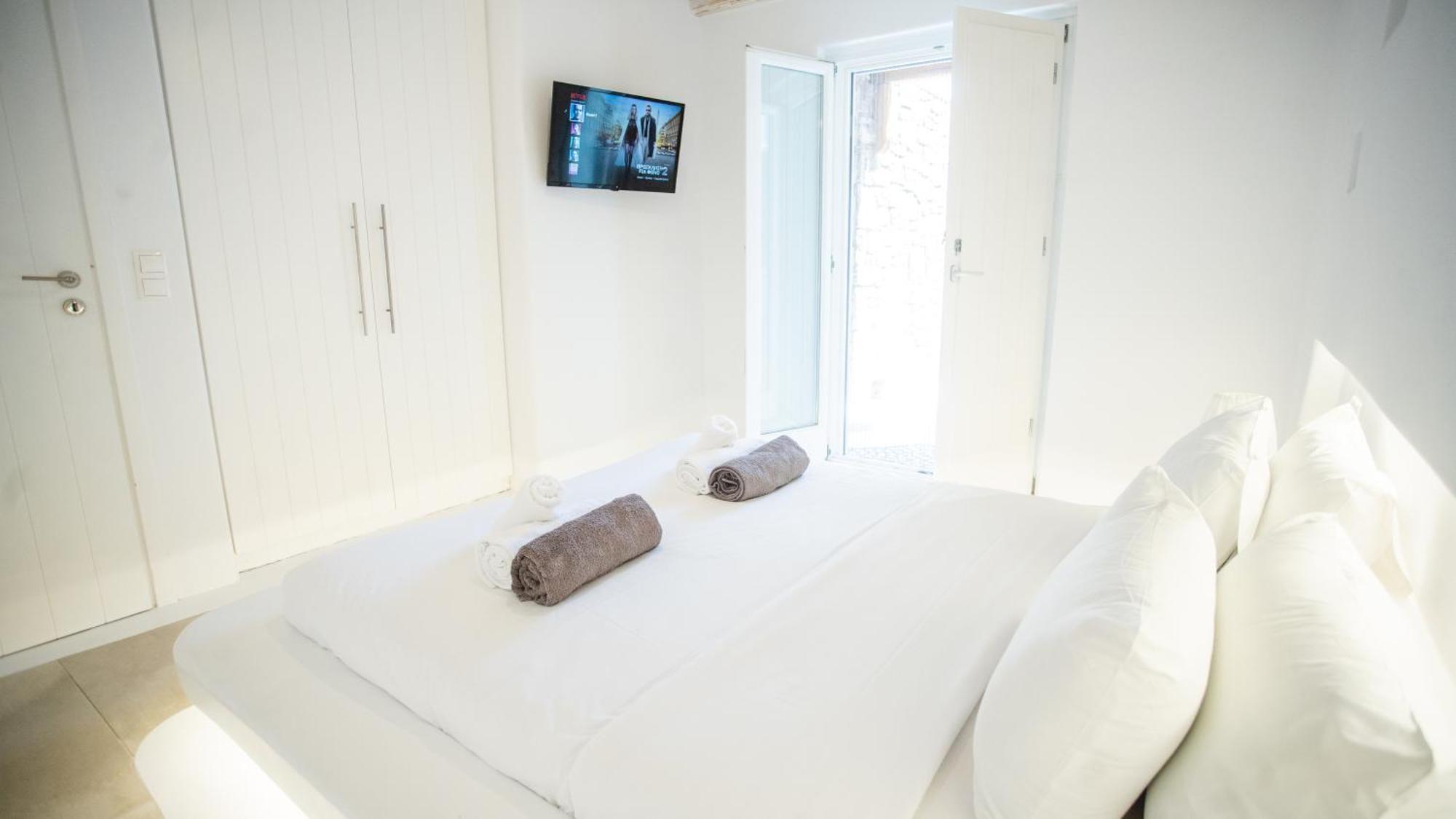 Elia Spirit And By Live&travel * Elia (Mykonos)