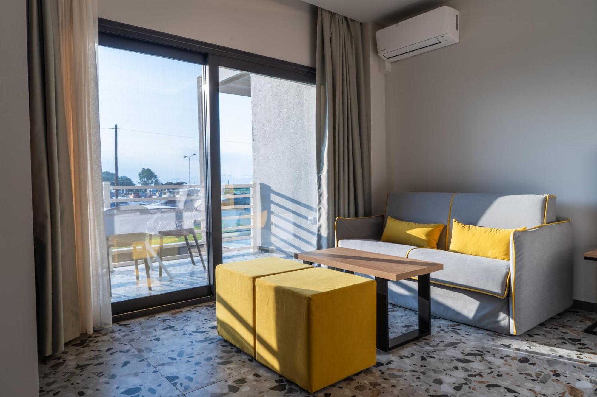 Aparthotel Nero Seascape Fanarion